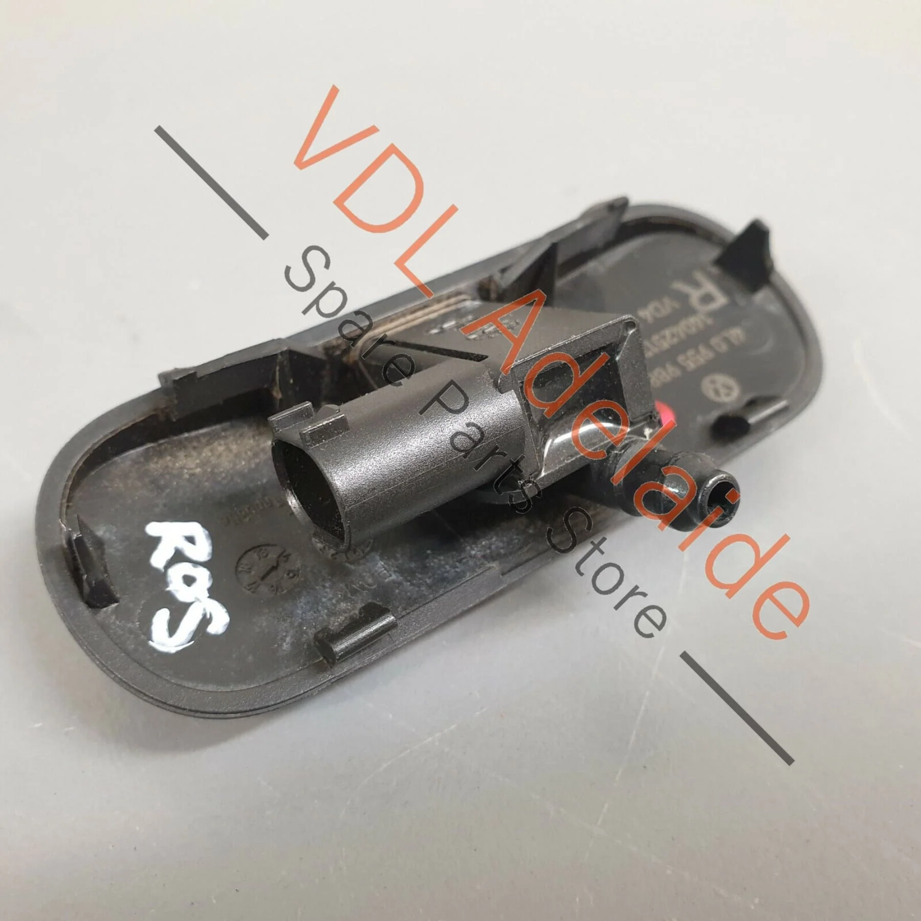 Audi Q7 4L OEM Front Right Heated Windscreen Spray Nozzle 4L0955988C ROS - Image 3