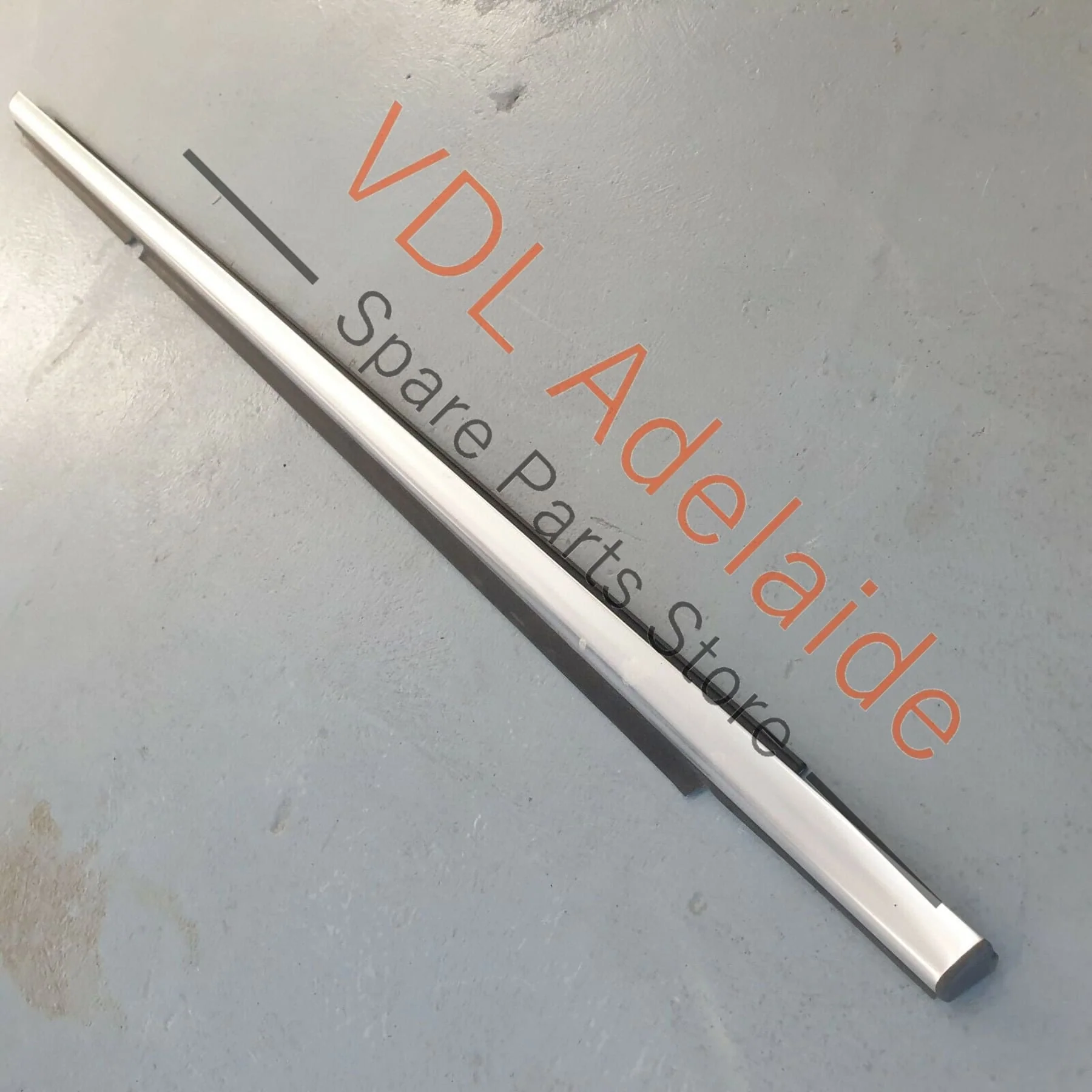 VW Tiguan R 5N Rear Left Exterior Window Seal Chrome Trim Moulding JES2