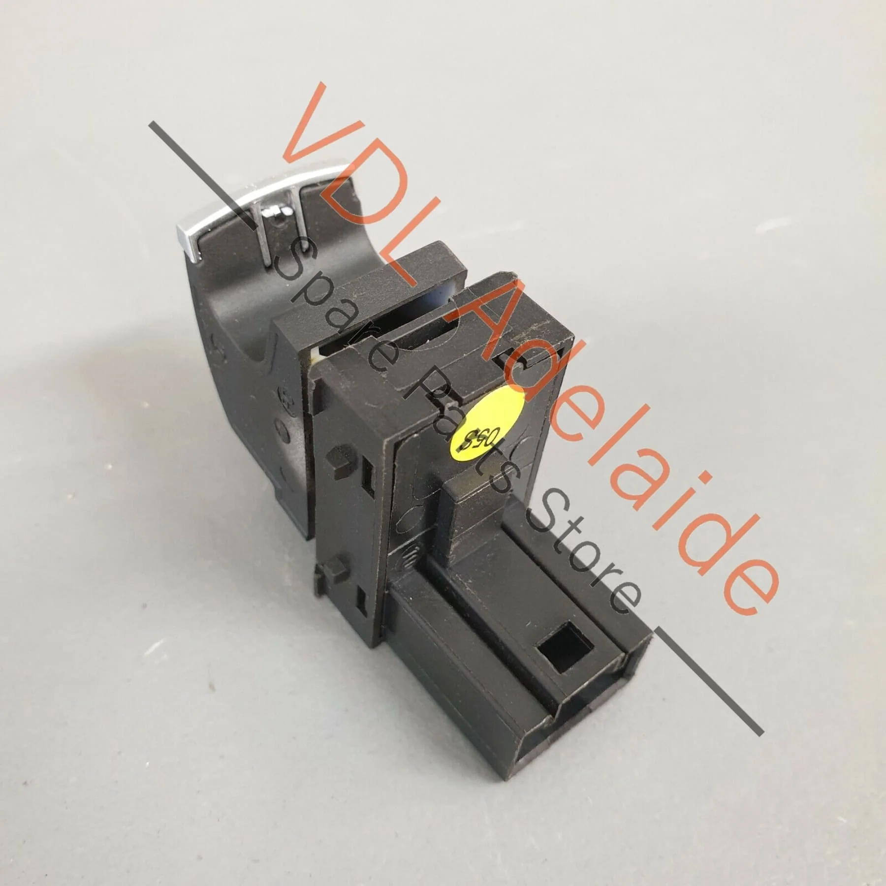 Volkswagen VW Golf GTi Mk6 Window Switch Black Chrome 5K0959855 - Image 4