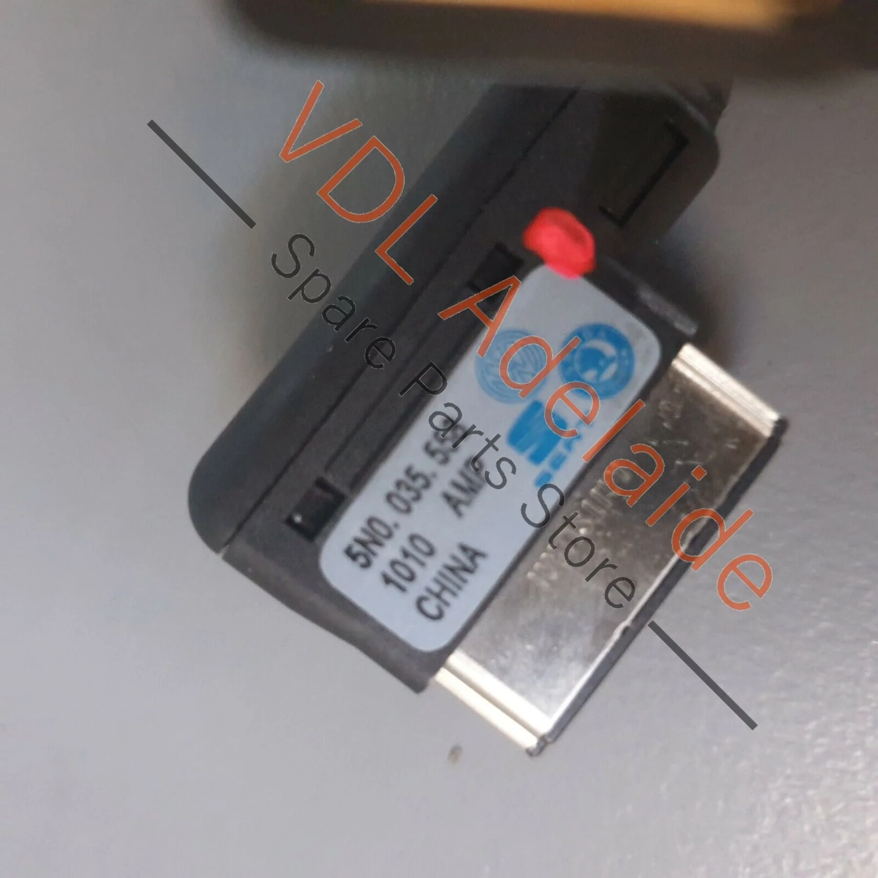 Volkswagen VW Audio Media In Aux Connection Cable USB 5N0035558 PAT1 - Image 4