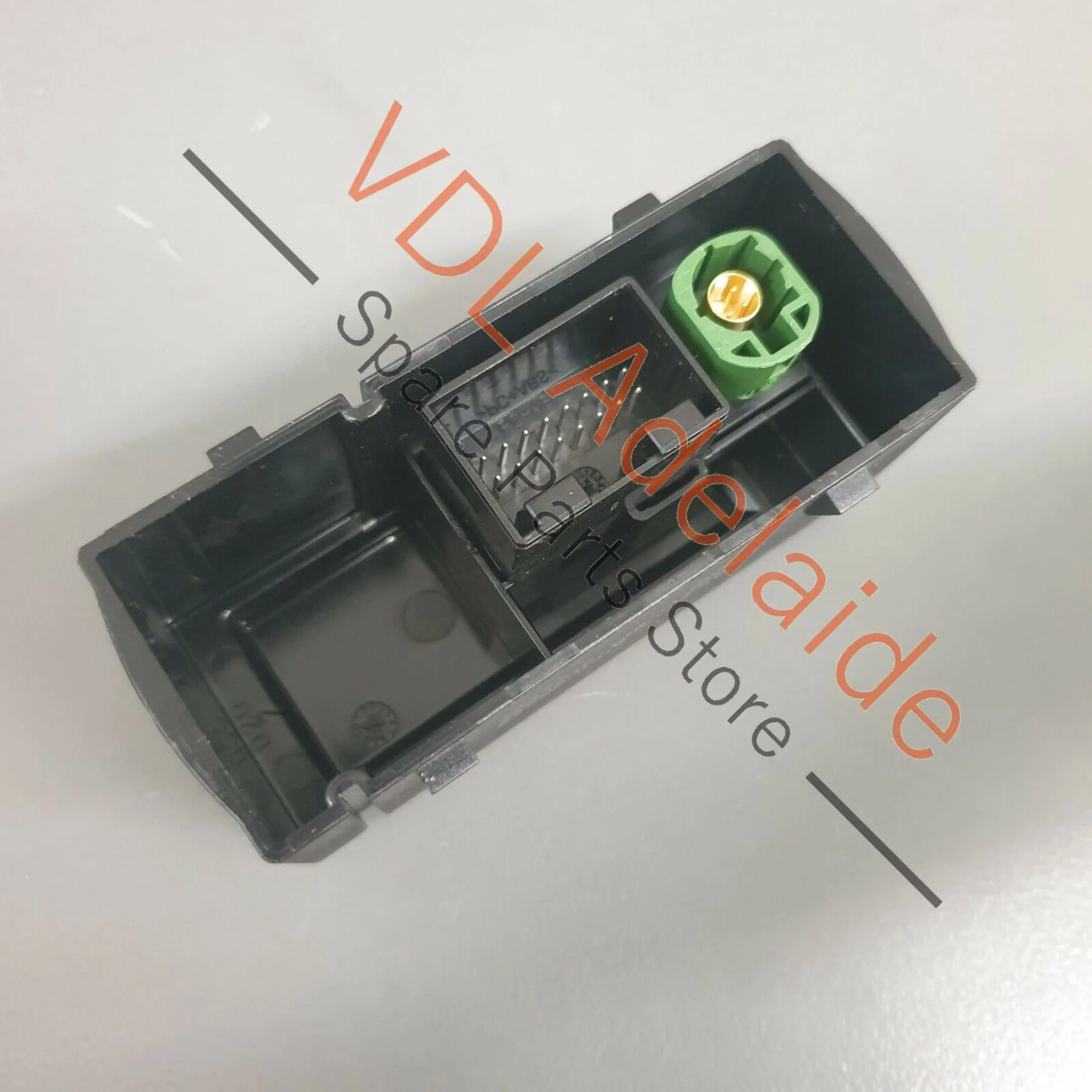 Audi RS3 8V Connection for External Audio Source Aux Port Socket Music Interface - Image 5