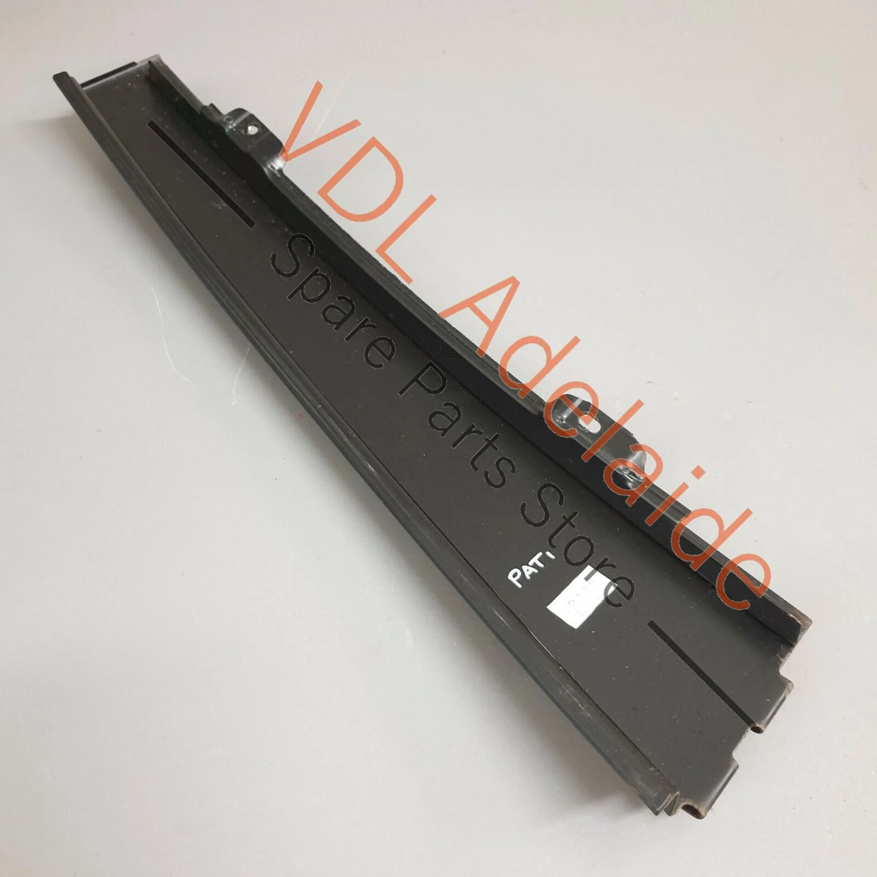 VW Passat R36 B6 3C Rear Right B-Pillar Exterior Trim Rally Black 3C0839902 PAT1 - Image 6