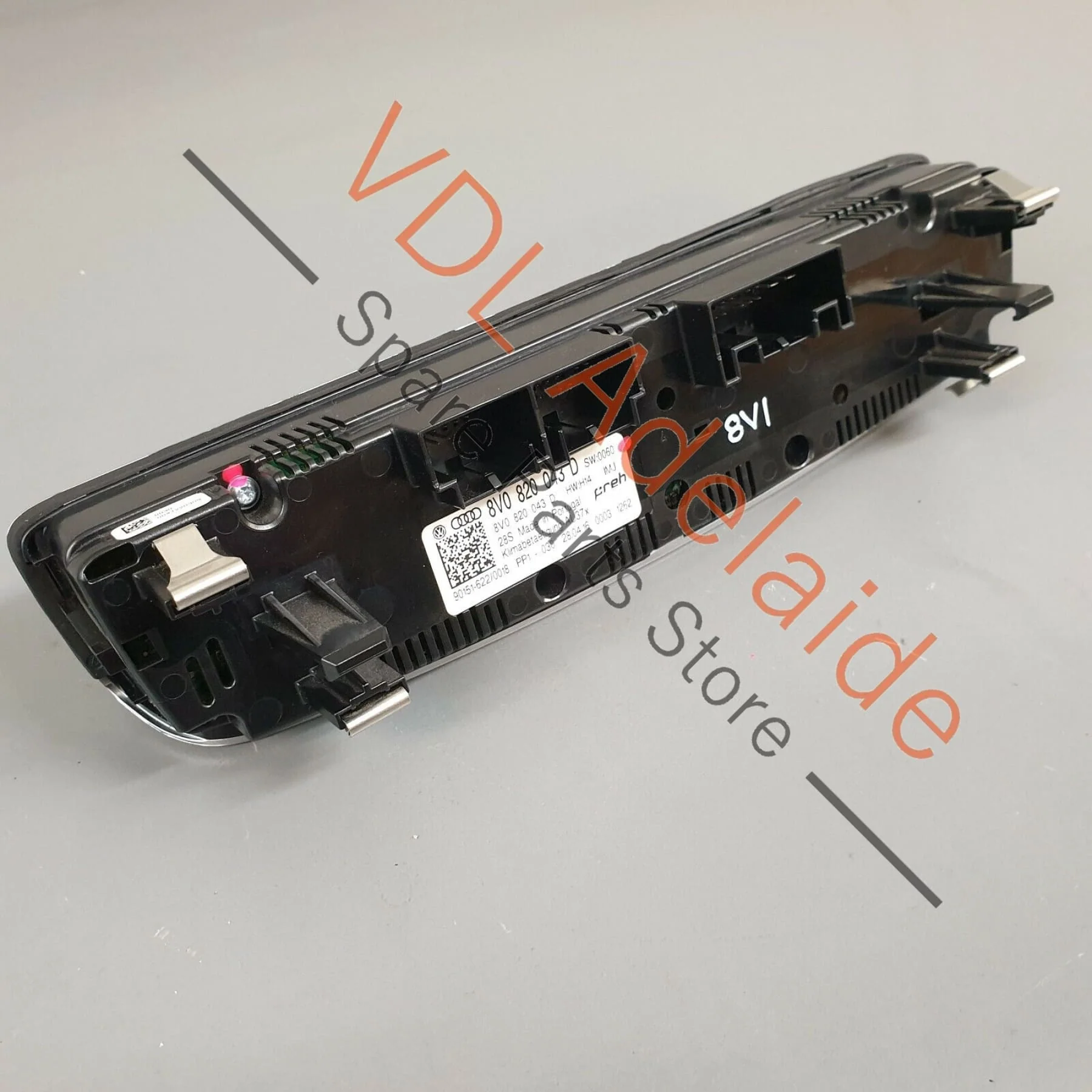 Audi RS3 8V Control Panel for Air-Conditioning System Climatronic 8V0820043D - Image 5