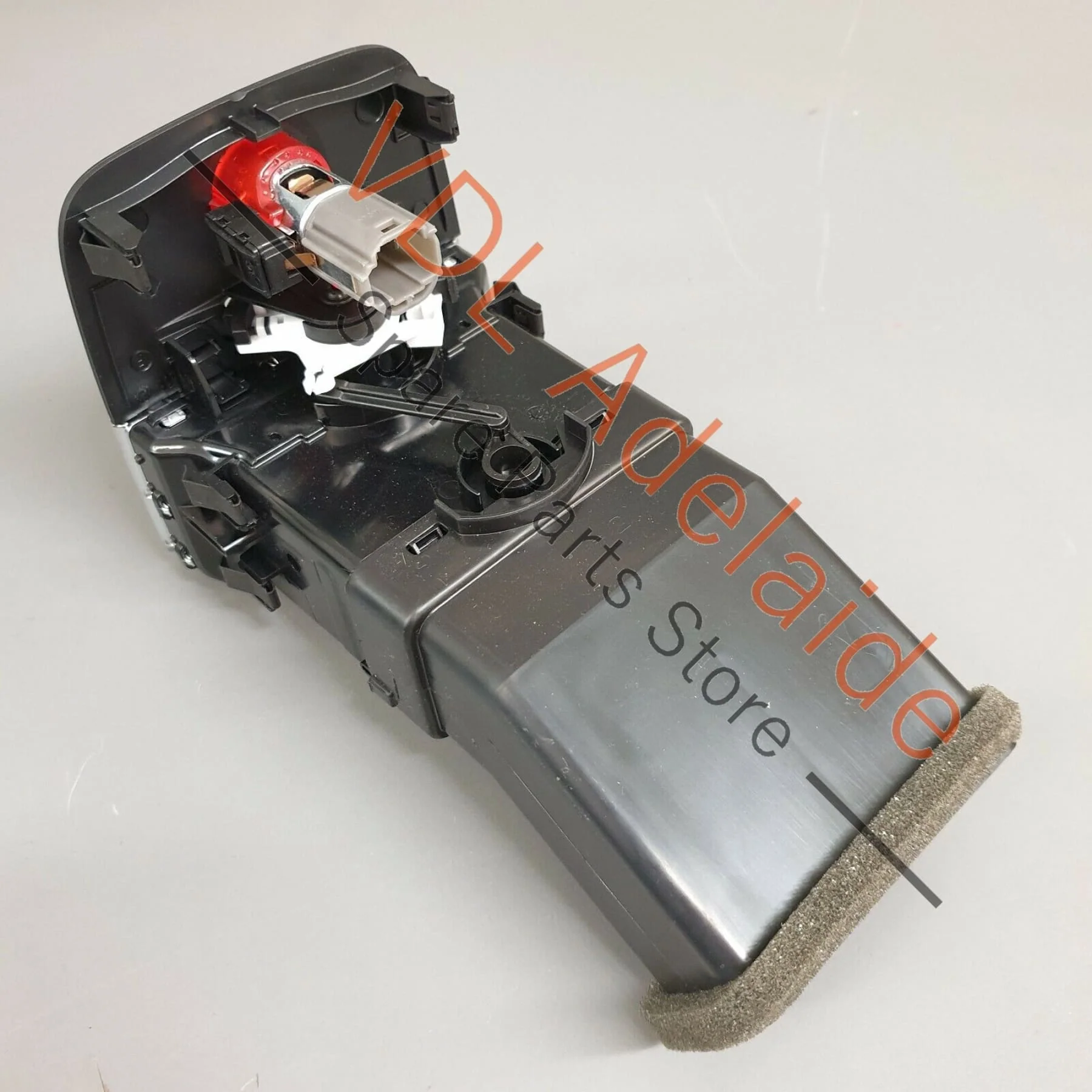 Audi RS3 8V Rear Centre Air Aircon AC Vent with 12V Outlet 8V0819203A - Image 7