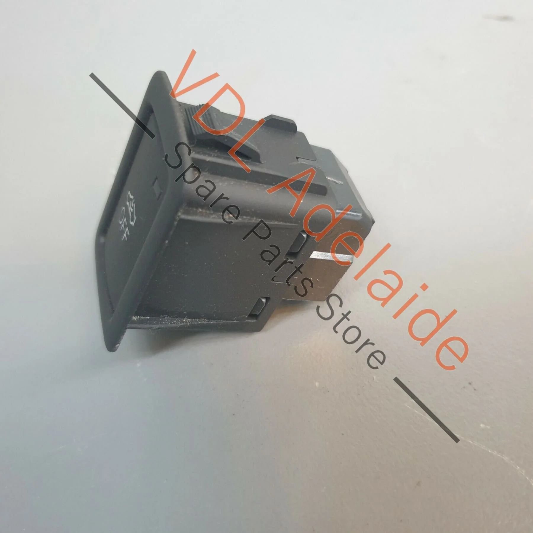 Audi RS3 8V Switch Button for Deactivation of Anti-Theft Alarm System 4F0962109B - Image 4