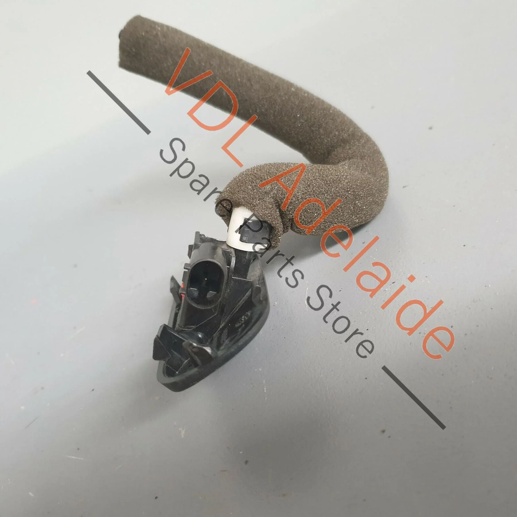 Audi A3 S3 RS3 8V Right Side Heated Windscreen Washer Spray Nozzle - Image 3