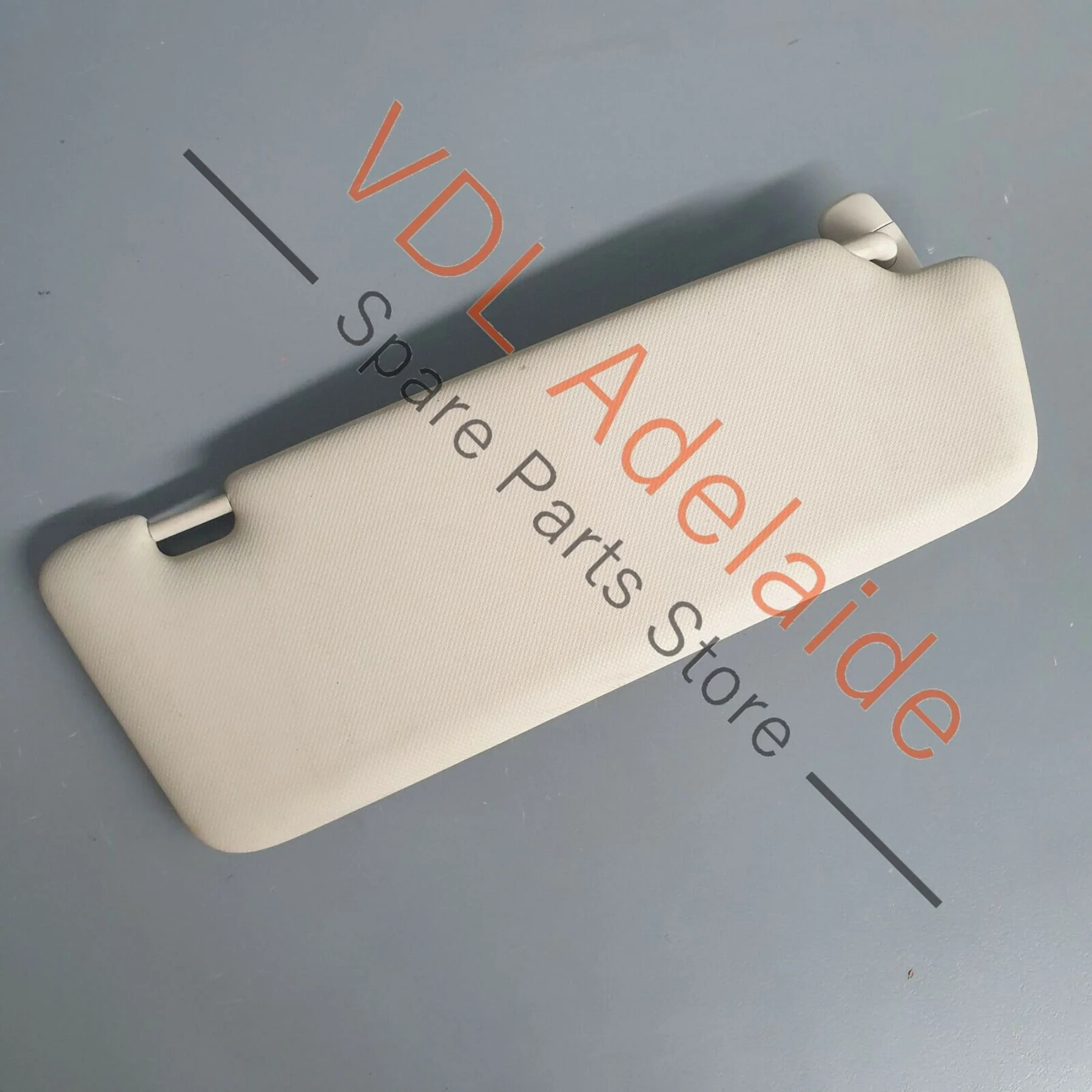 Audi Q5 8R Sun Visor Left Side with Vanity Mirror 8K0857551AH Linen beige - Image 3