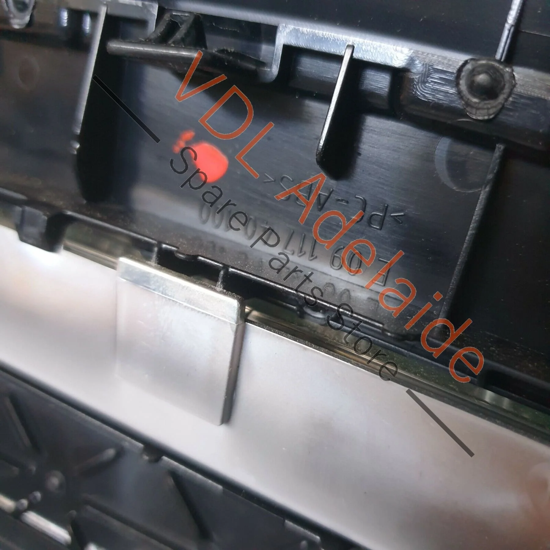 Mercedes C117 CLA45 AMG Rear Third 3rd Additional Brake Light & Housing A0999067200 - Image 5