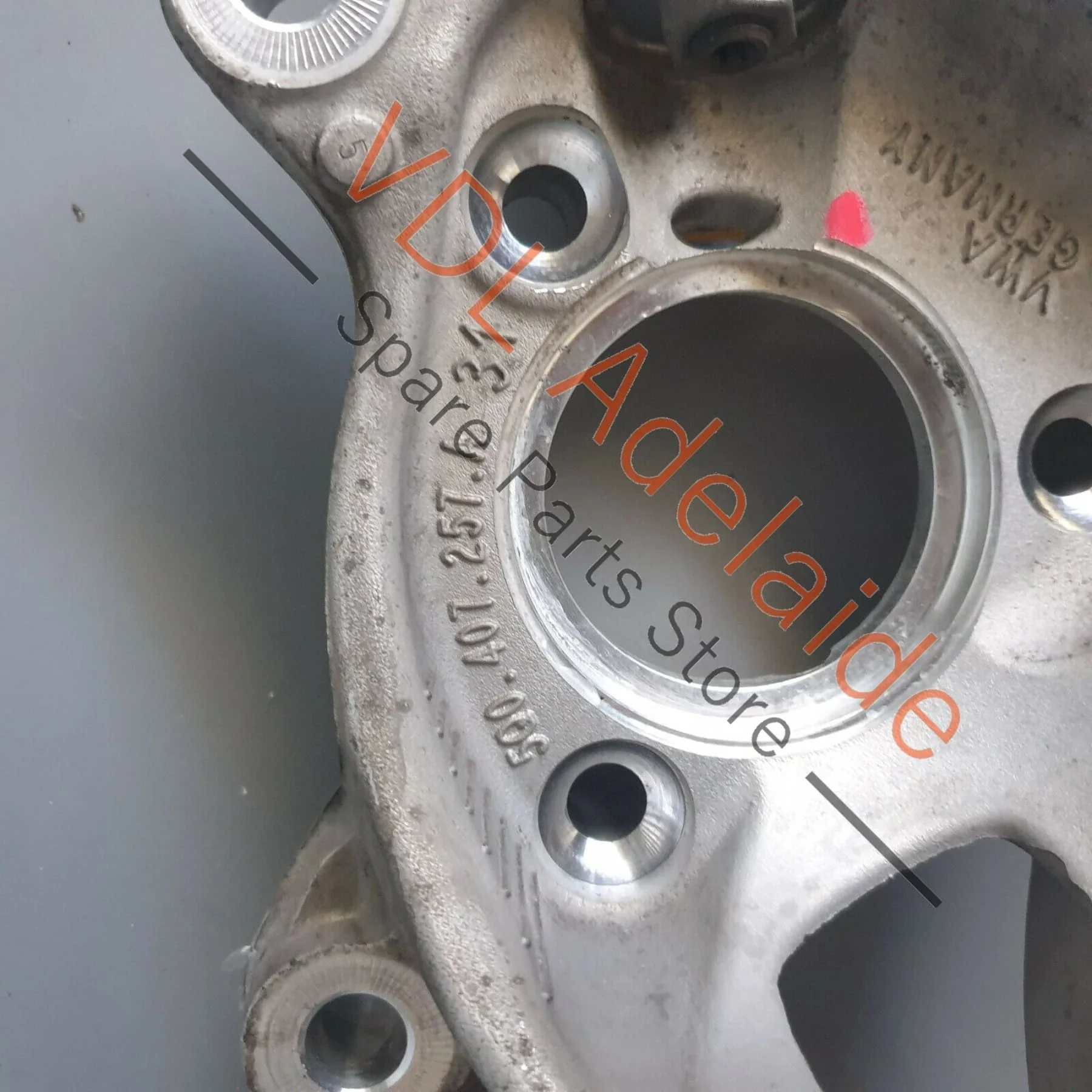 VW Tiguan R Mk2 5NA Front Left LHS Hub Wheel Bearing Housing Stub Knuckle - Image 10