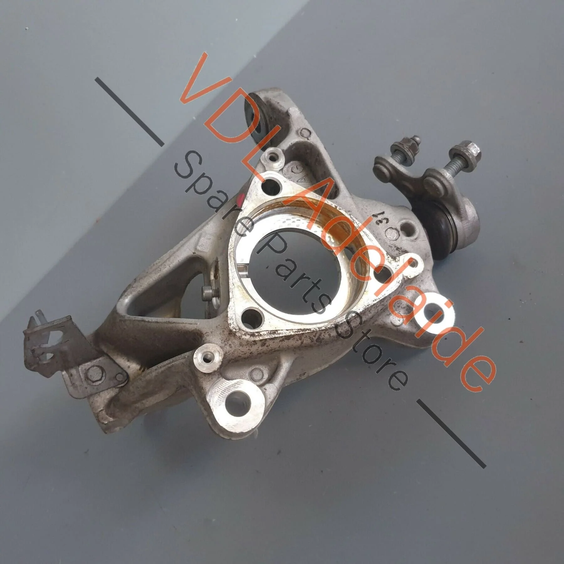 VW Tiguan R Mk2 5NA Front Left LHS Hub Wheel Bearing Housing Stub Knuckle - Image 4
