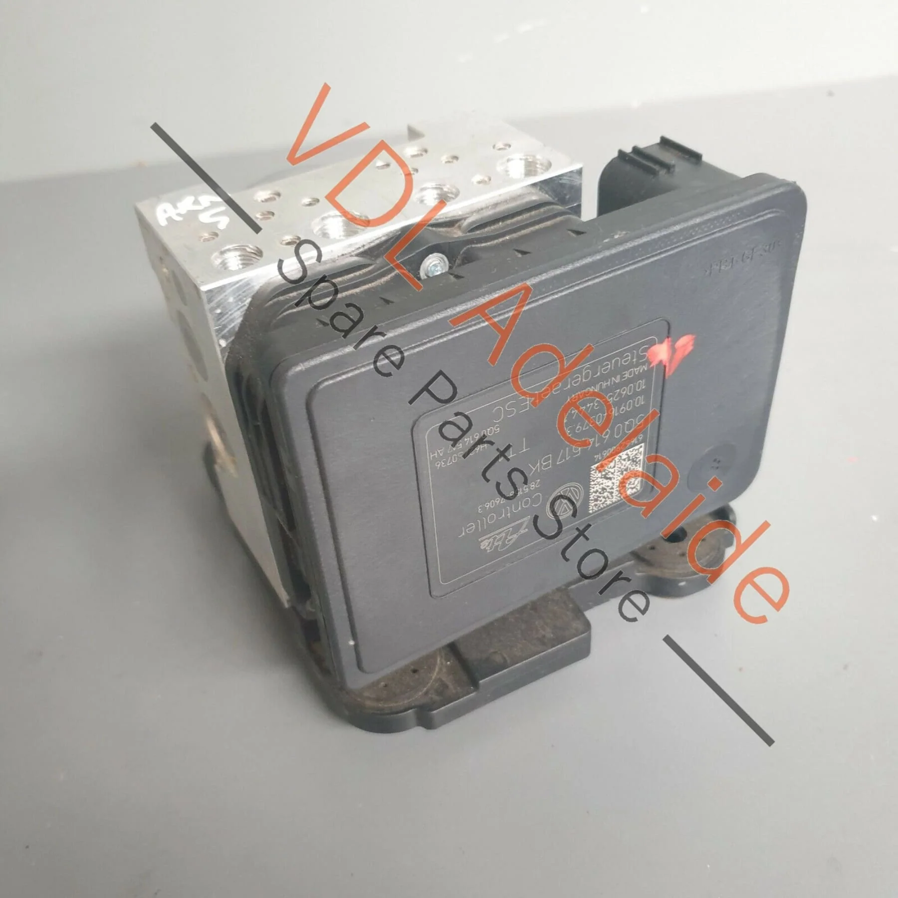 Volkswagen VW Golf R Mk7 ABS Brake Module Pump Controller 5Q0614517BK