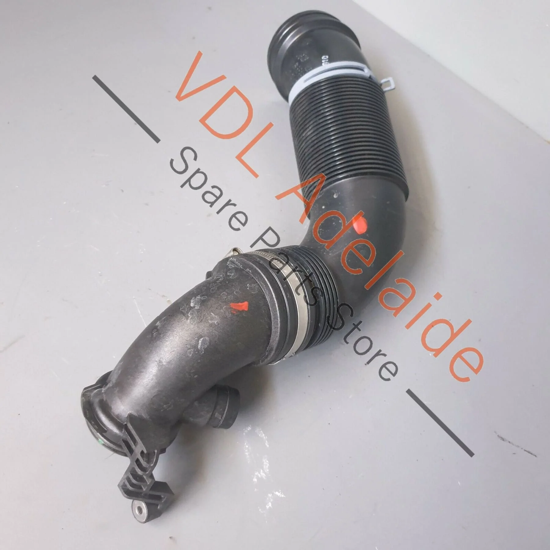 Volkswagen VW Golf R Mk7 Air Filter to Turbocharger Air Hose Pipe 5Q0129654P - Image 7