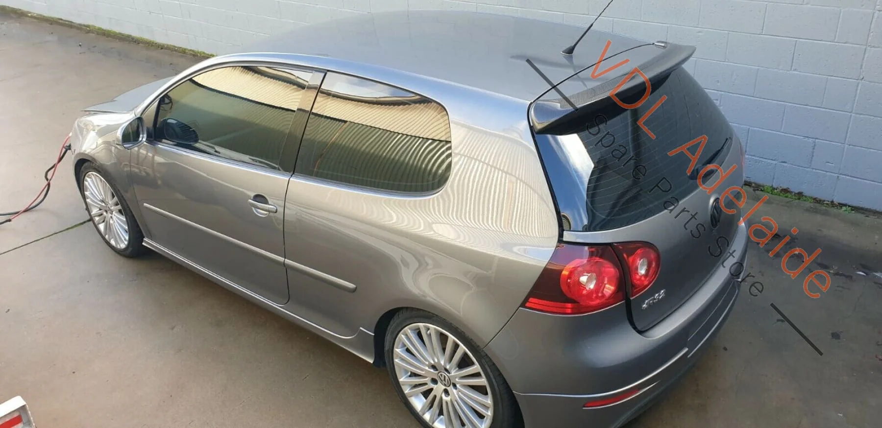 Volkswagen VW Golf Mk5 R32 Left Side Exterior Door B Pillar Trim for 2dr Models - Image 6