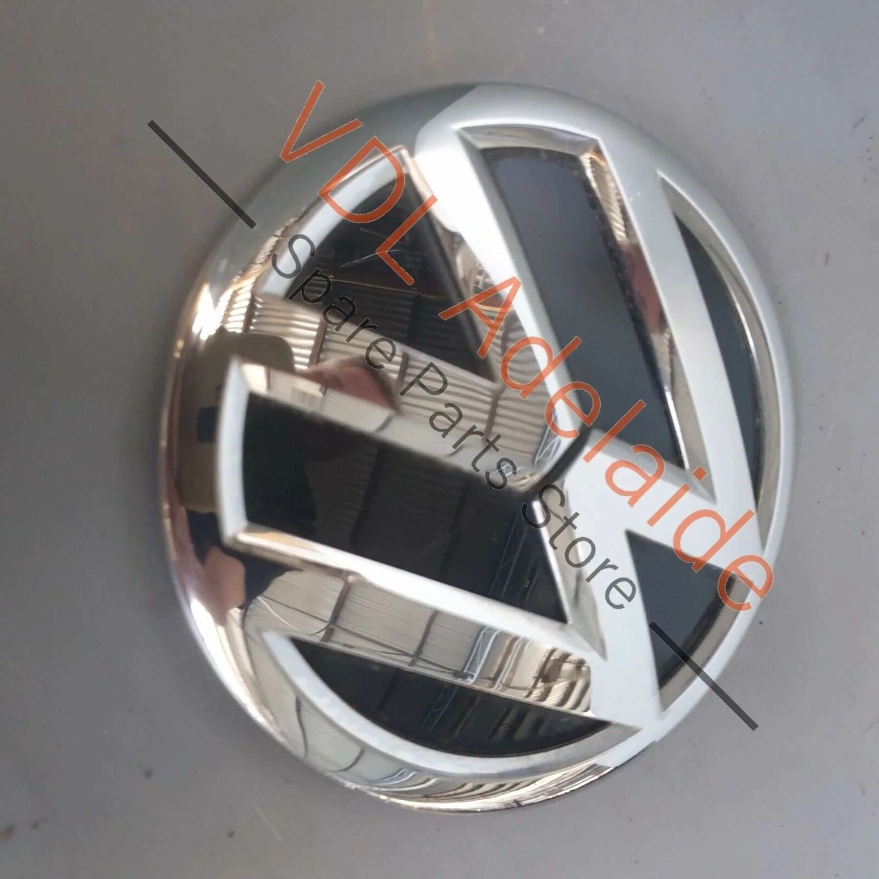 Volkswagen VW Tiguan R 5N Rear Tailgate Bootlid Chrome Badge Emblem 5N0853630 - Image 3