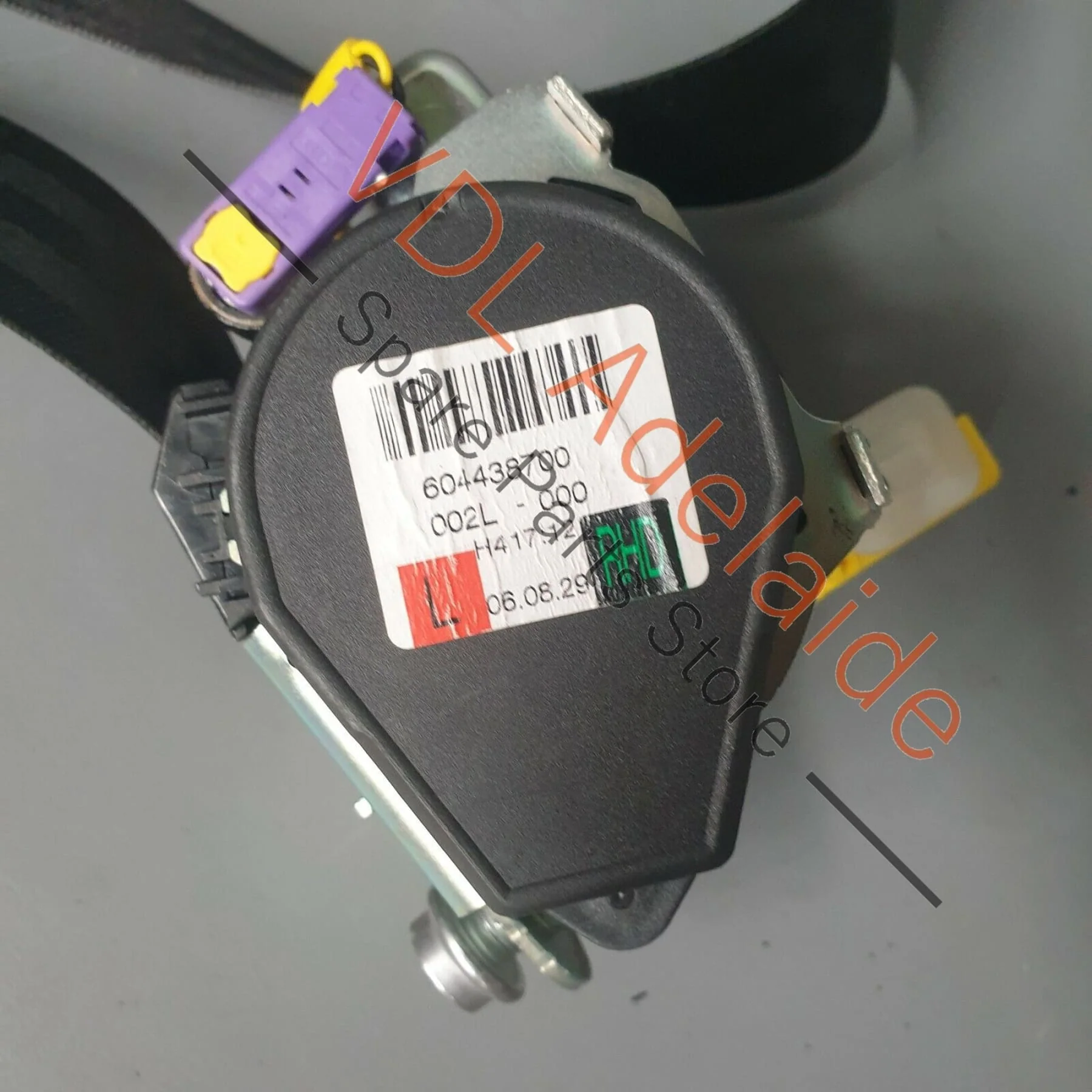 Volkswagen VW Golf Mk5 R32 Front Left Seatbelt for 2dr RHD Vehicle 1K3857705R - Image 9
