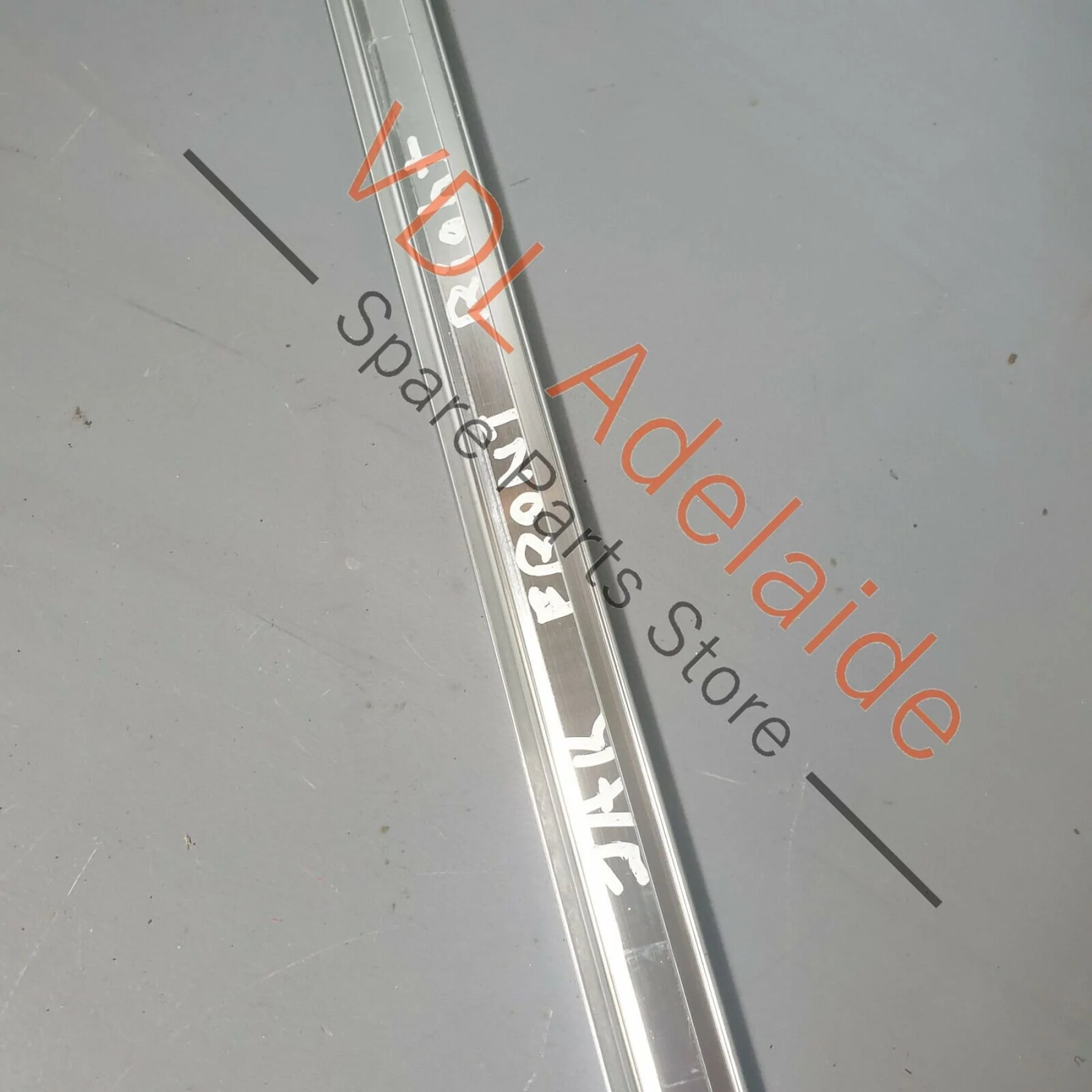 Mercedes W219 CLS Exterior Door Window Molding Polished Chrome Front Right A21969002807F24 A2196900280 - Image 5