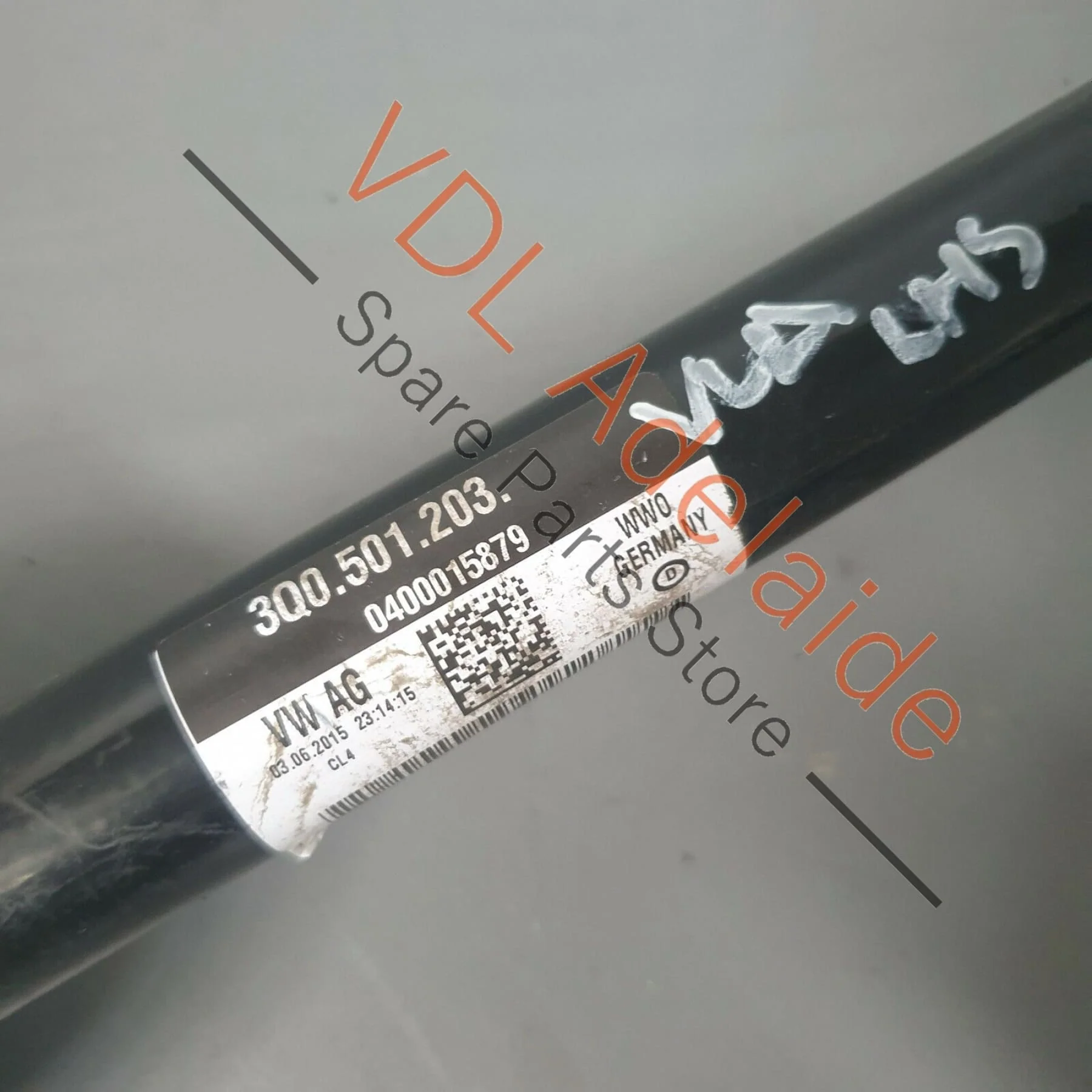 Audi TT TTS Mk3 8S Left LHS Rear Driveshaft Axle CV 3Q0501203 - Image 3