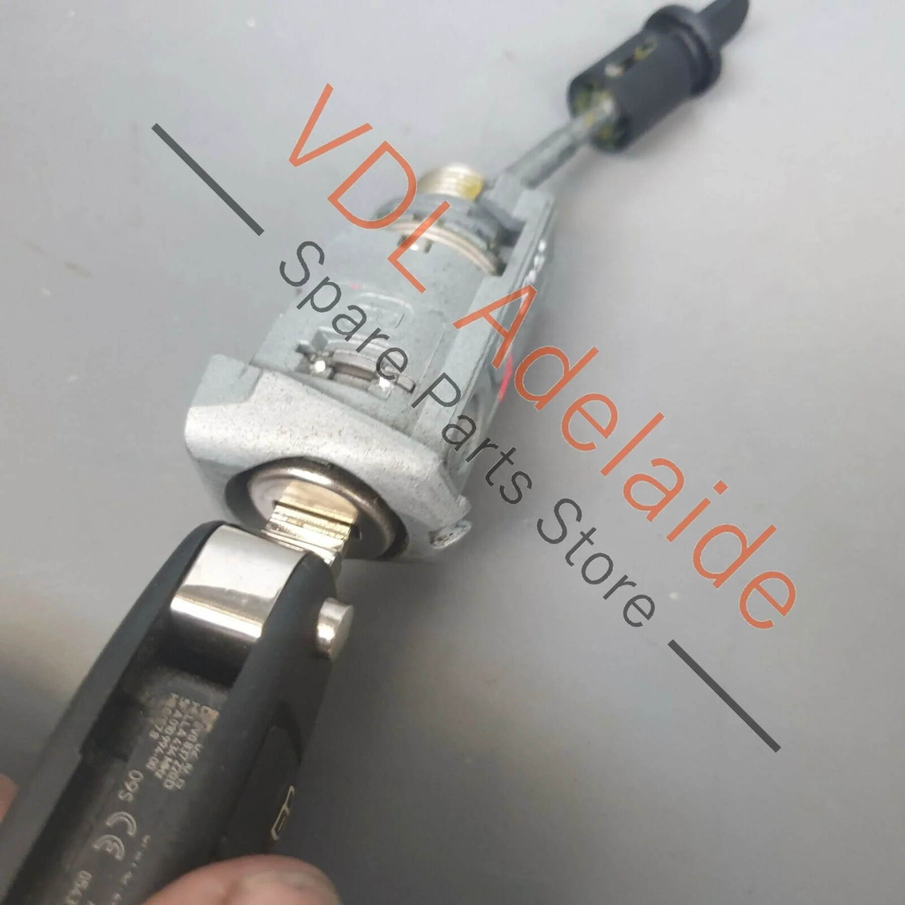 Audi A3 S3 RS3 8V Exterior Door Lock Barrel and Matching Blade Key 107837168CR - Image 9