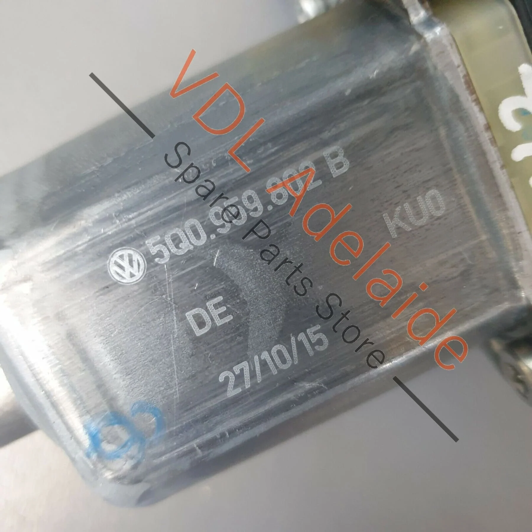 Audi S3 8V Window Regulator Motor Passenger Front Left LHS 5Q0959802B - Image 3