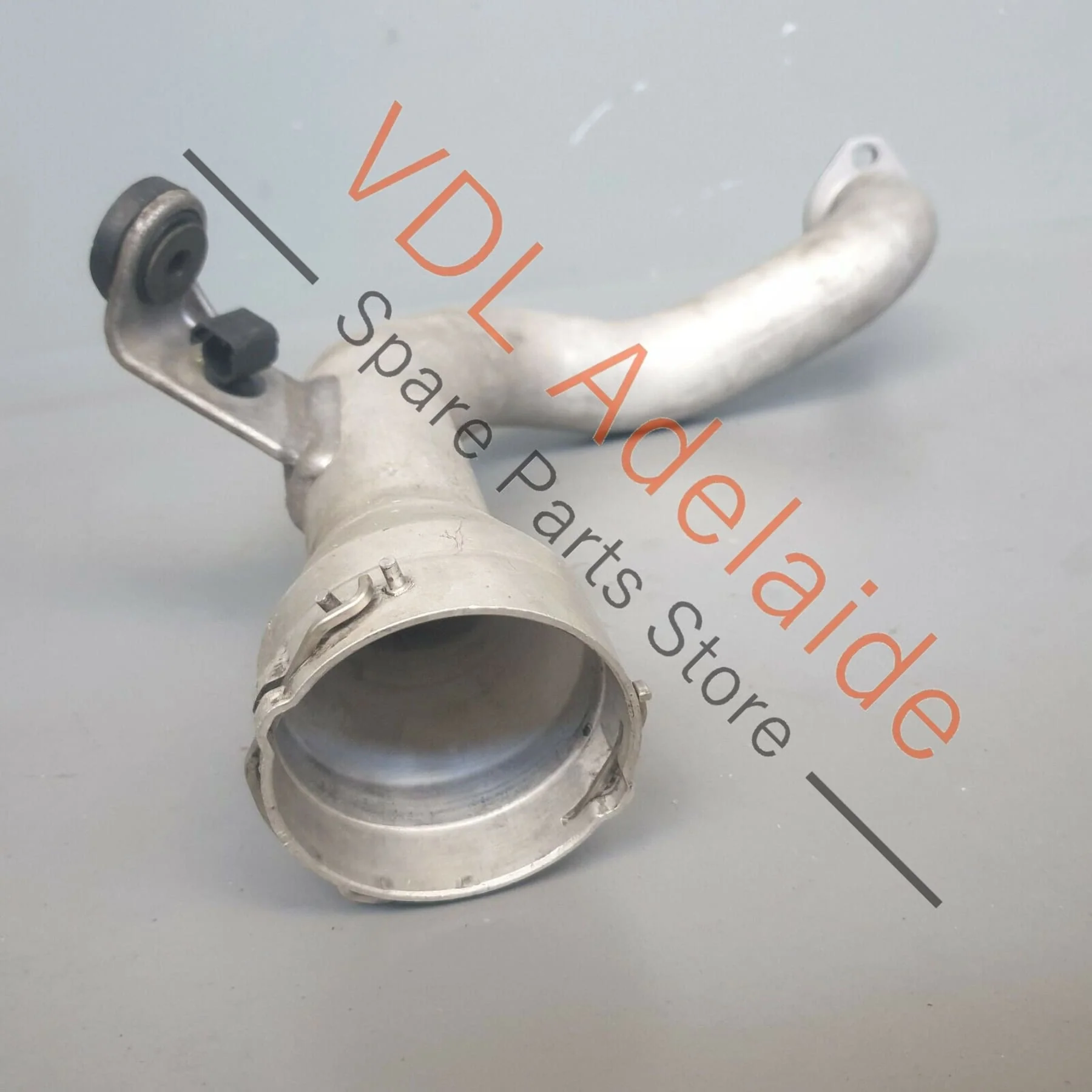 Volkswagen Touareg 7L Left Side Upper Intercooler to Turbo Hose Pipe Aluminium - Image 2