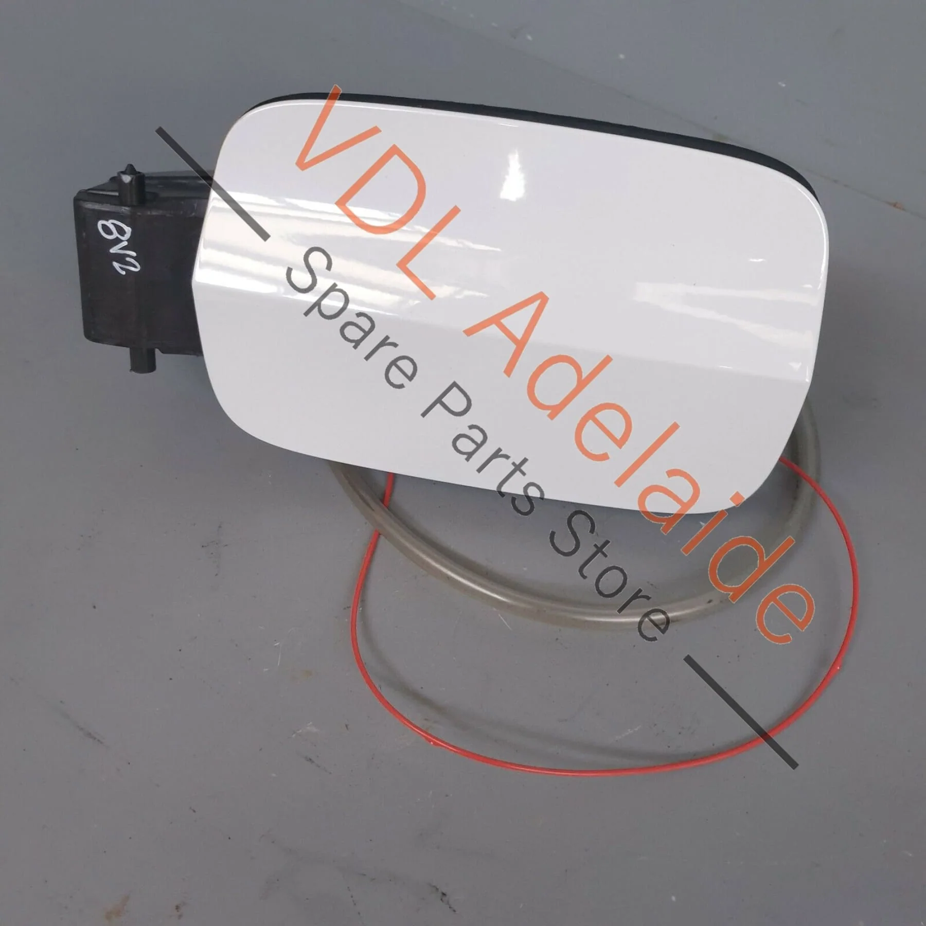 Audi S3 8V Petrol Fuel Filler Flap Lid Door Cap with Actuator Glacier White 2Y2Y
