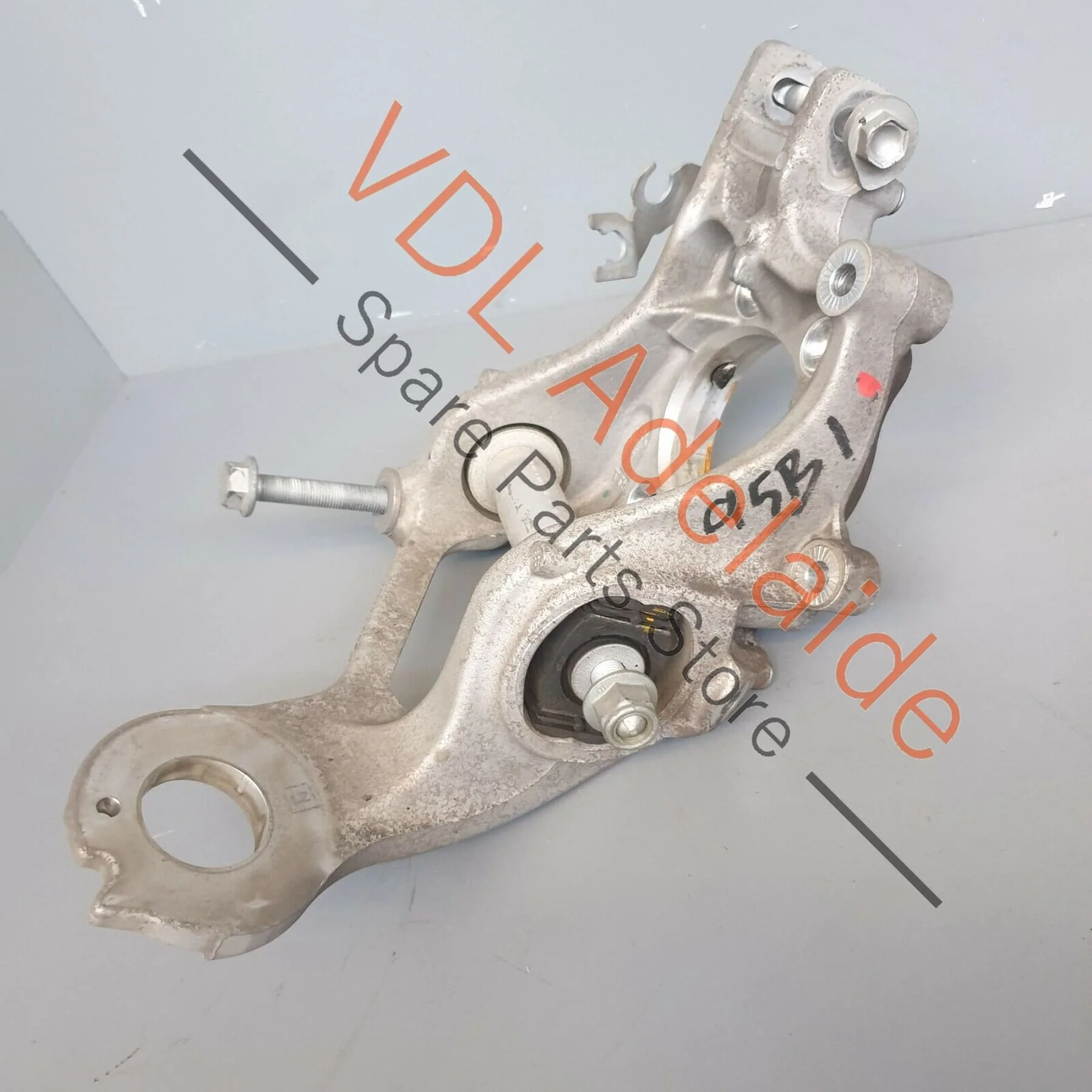 Porsche Macan 95B Rear Left Wheel Hub Knuckle 95B505431BY - Image 2