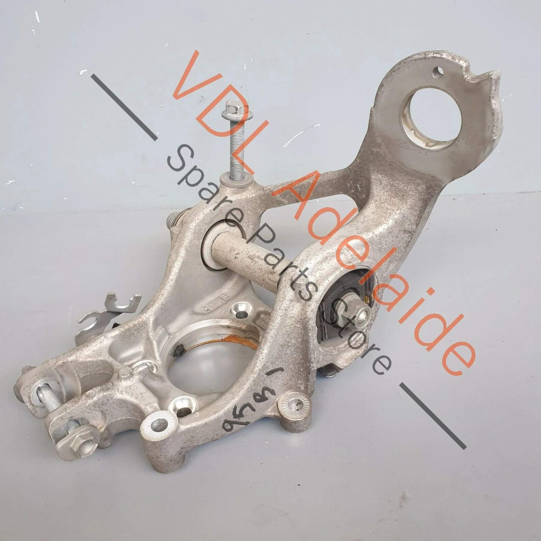 Porsche Macan 95B Rear Right Wheel Hub Knuckle 95B505432BY - Image 3