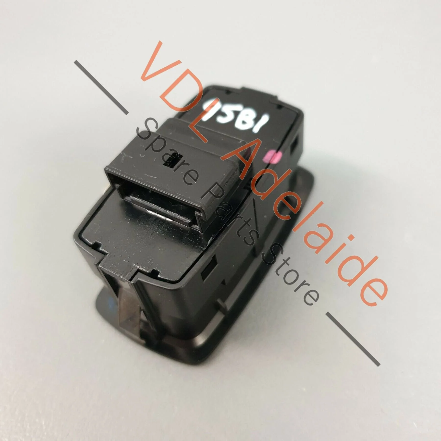 Porsche Lift Gate Button for Rear Boot Trunk Lid Release Open Close 7PP959832H - Image 6