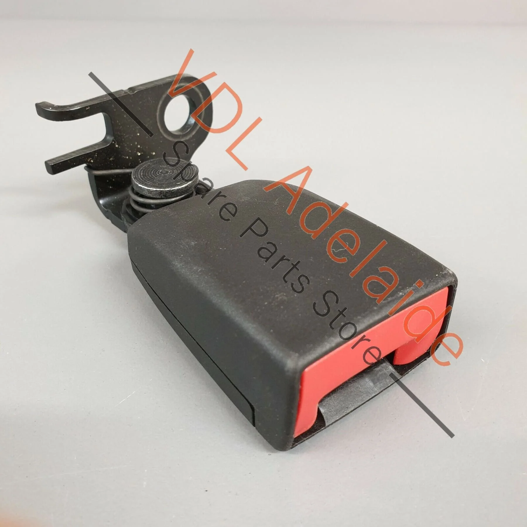 Porsche Macan 95B Rear Left Seat Belt Latch Catch Clasp 95B857753 YLZ