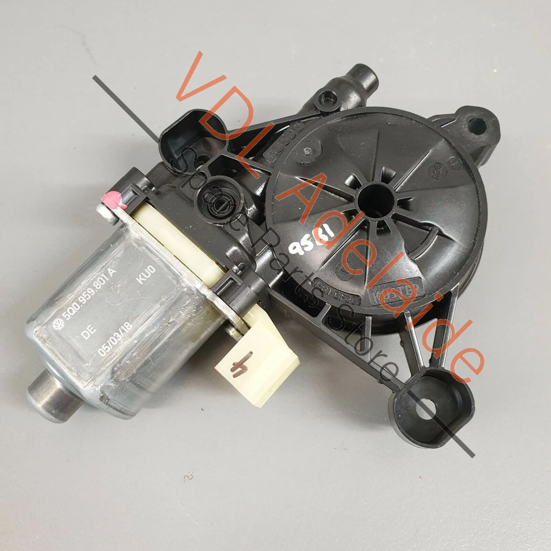 Porsche Macan 95B Power Window Regulator Motor Rear Left 5Q0959801A