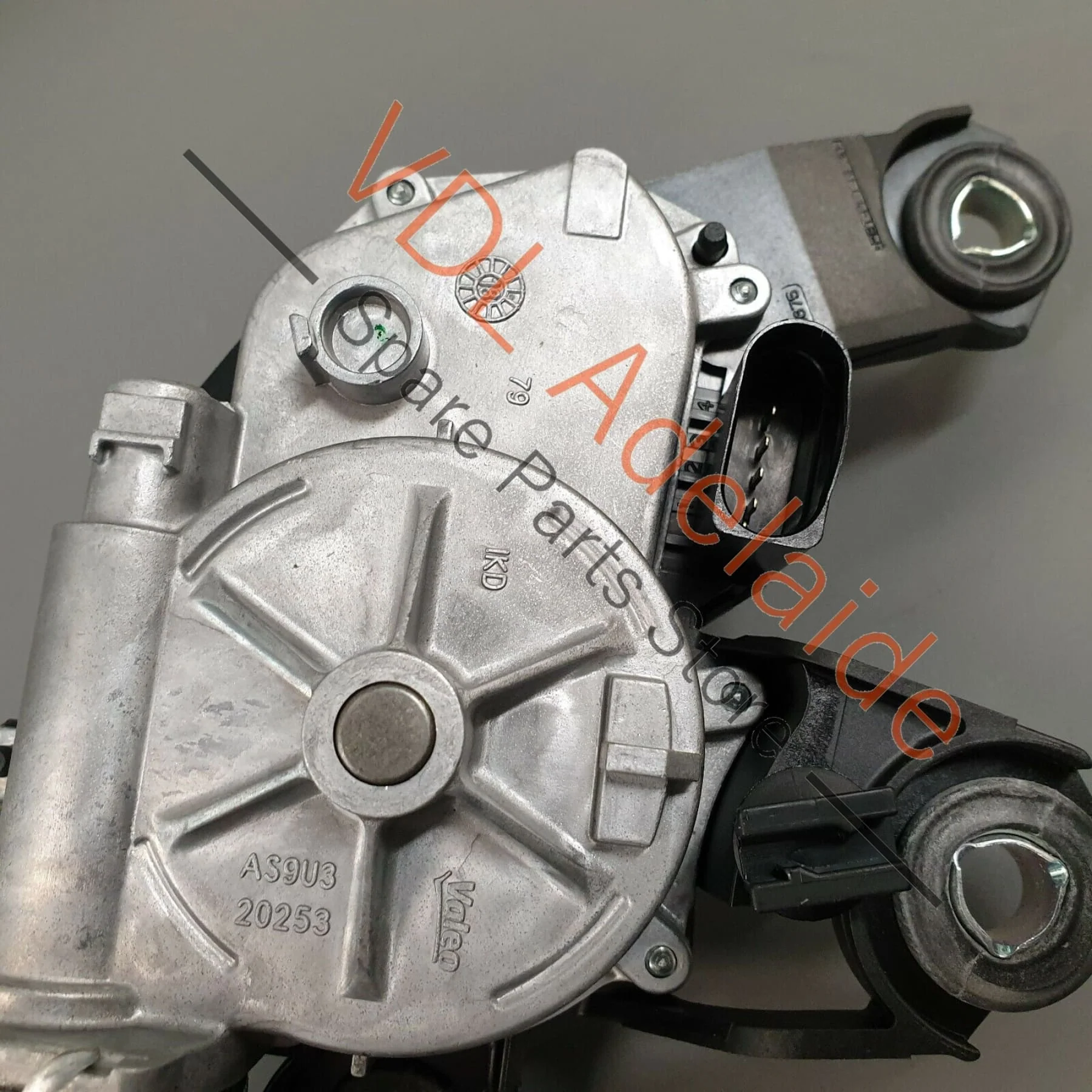 Porsche Macan 95B Rear Windscreen Wiper Motor - Image 5
