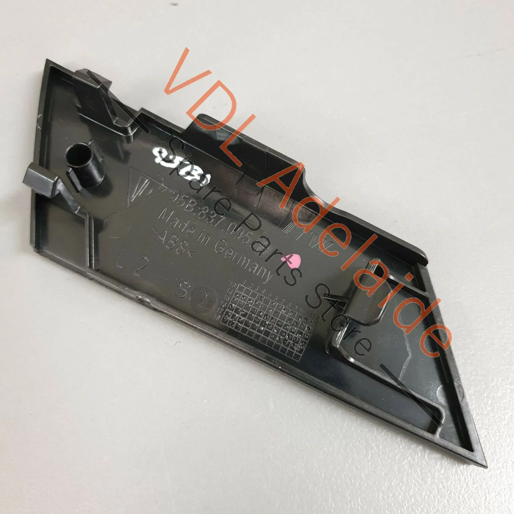 Porsche Macan 95B Door Handle Trim Insert for Left Handle 95B837095B - Image 5