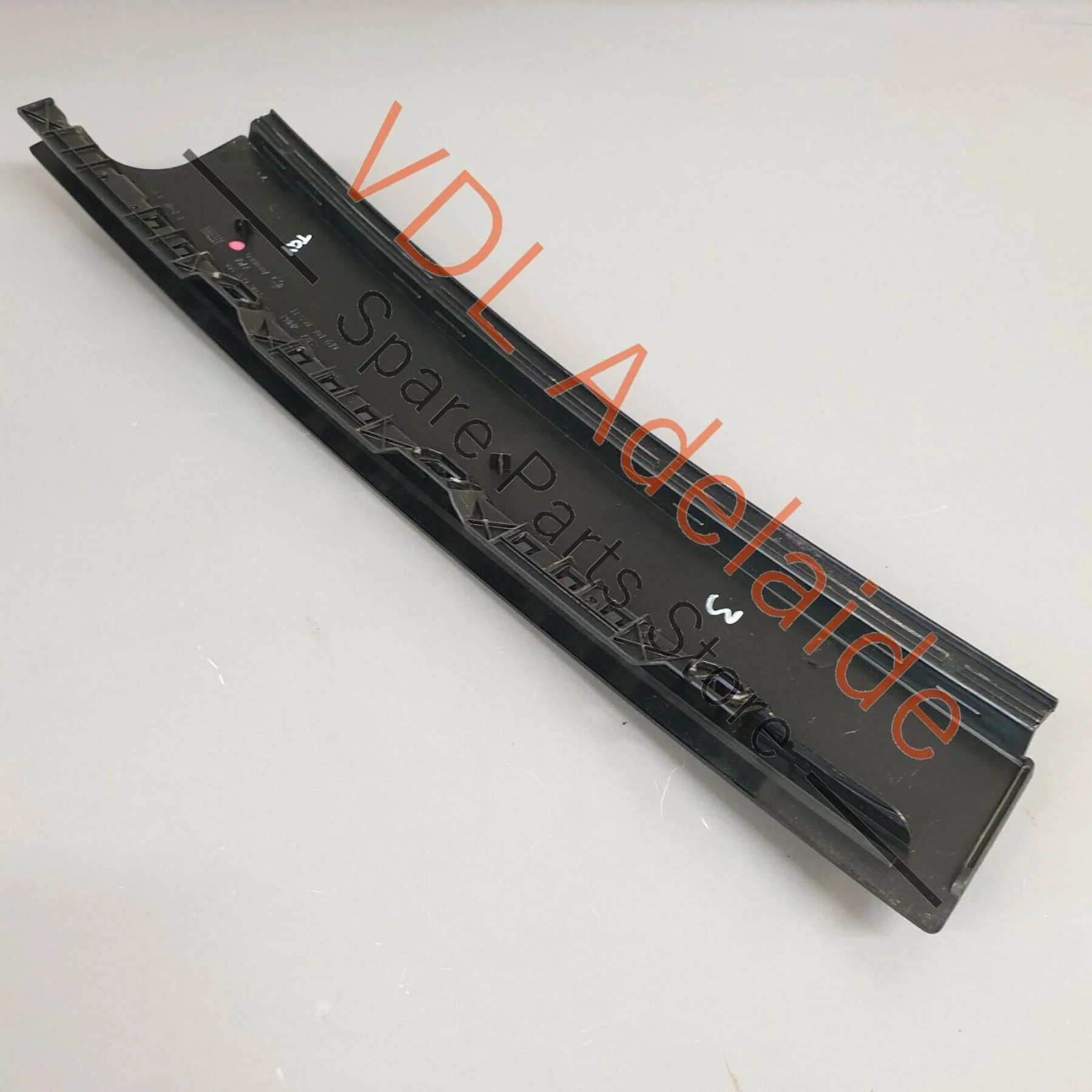 VW Golf MK7 Wagon Exterior Trim for Door Window Frame B-Pillar Rear Right Black - Image 5