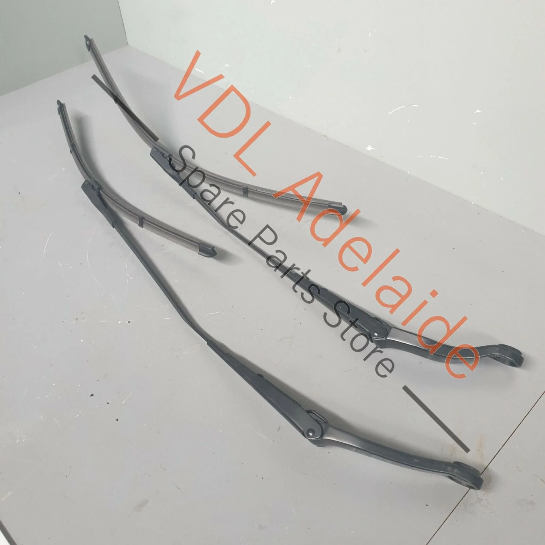 Porsche Macan 95B Front Windscreen Wiper Wipers Arm Arms Pair for RHD