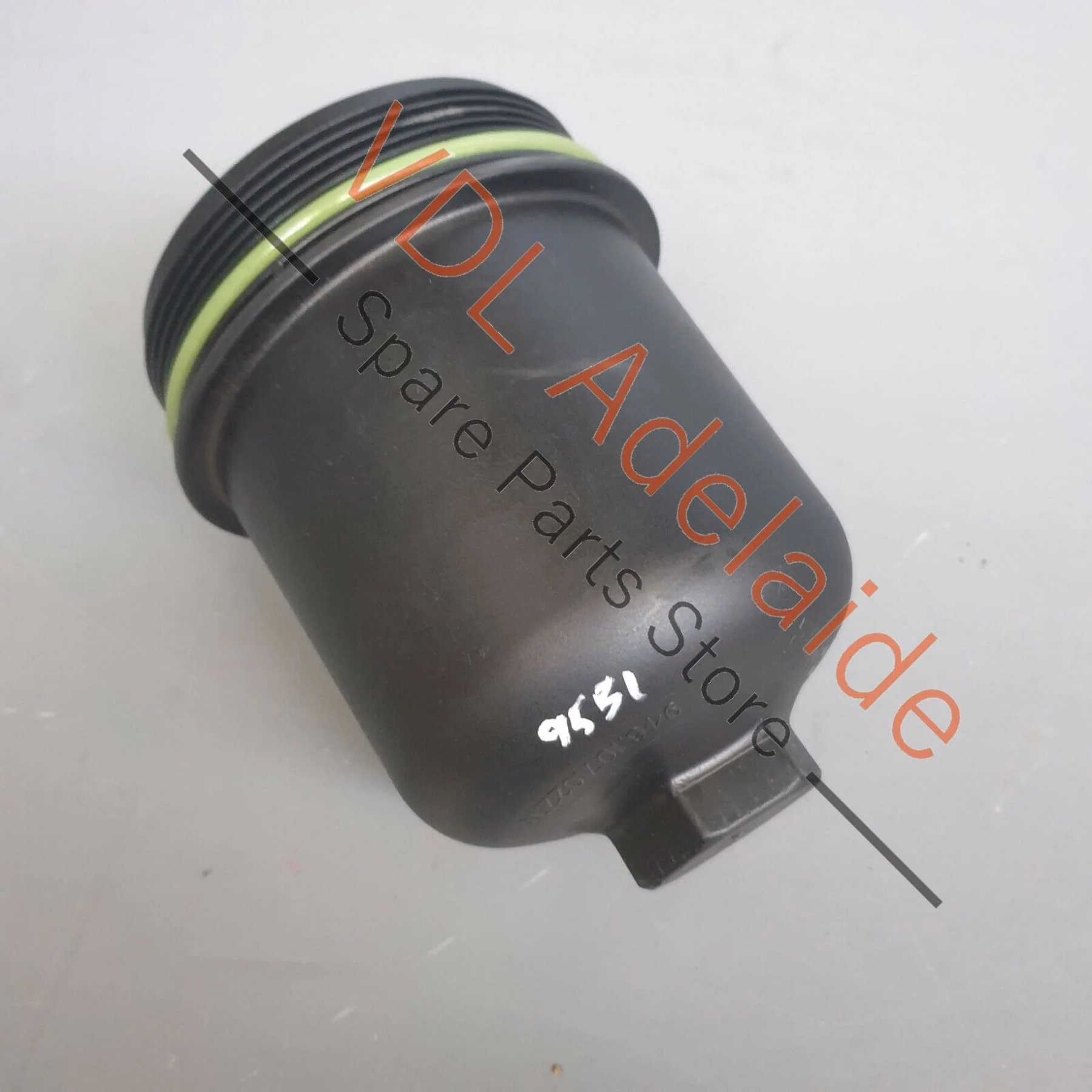 Porsche Macan 95B Engine Oil Filter Housing Cylinder 94610702275