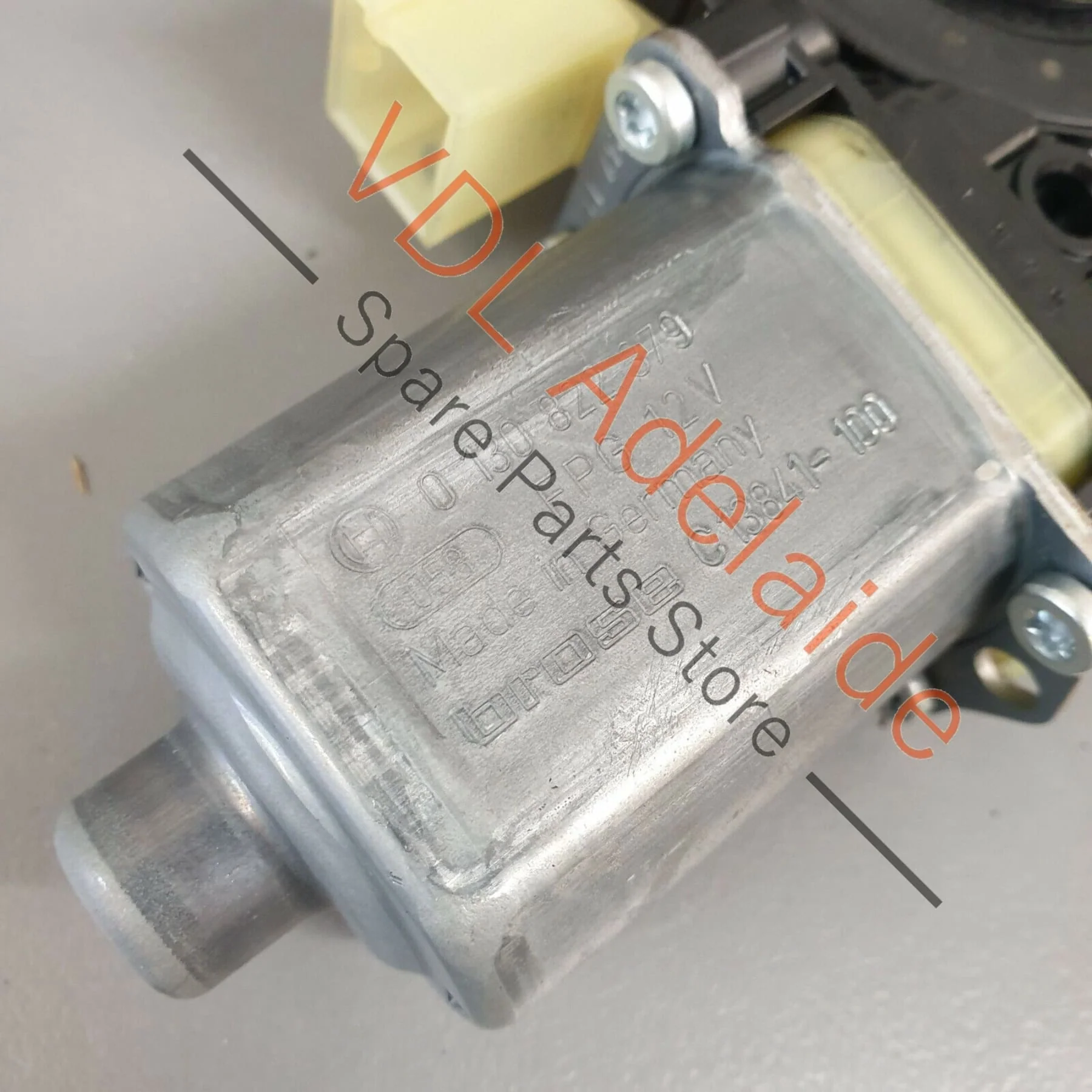VW Golf MK7 Estate Wagon Power Window Regulator Motor Front Left 5Q0959801B - Image 5