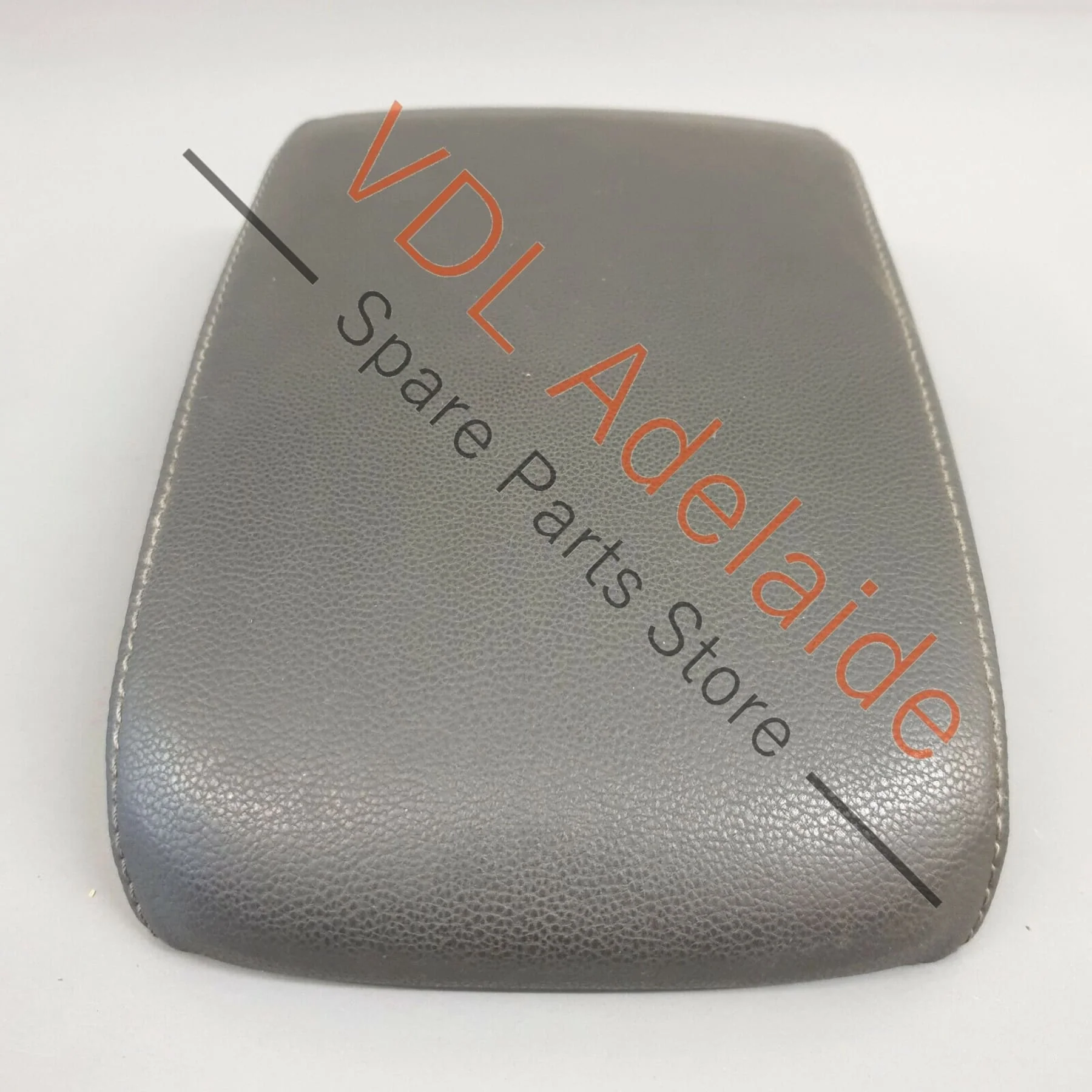VW Golf MK7 Wagon Centre Console Armrest Cover Titan Black / Swing Leatherette - Image 4