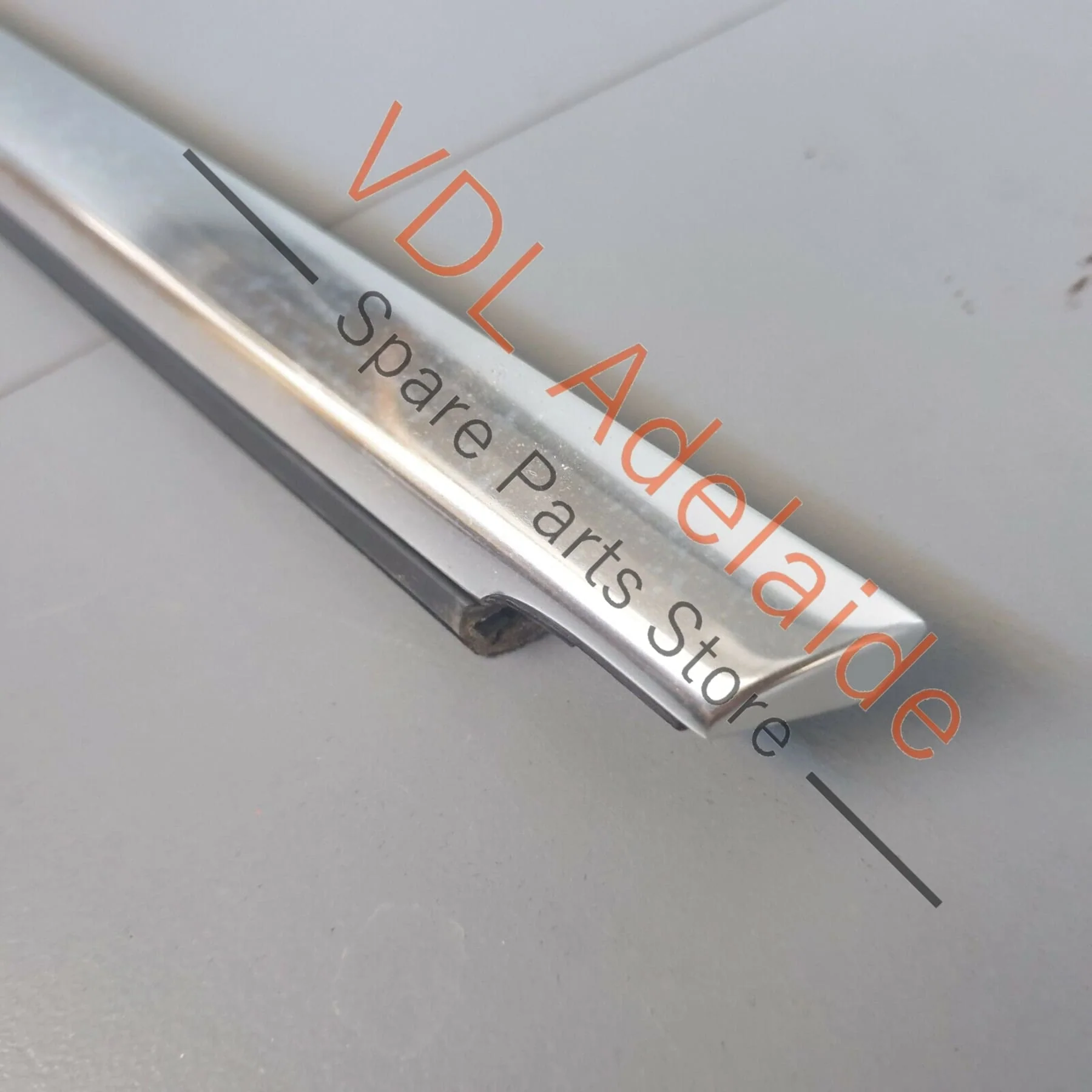 VW Tiguan MQB Mk2 Exterior Window Weather Strip Seal Chrome Front Left Door - Image 6