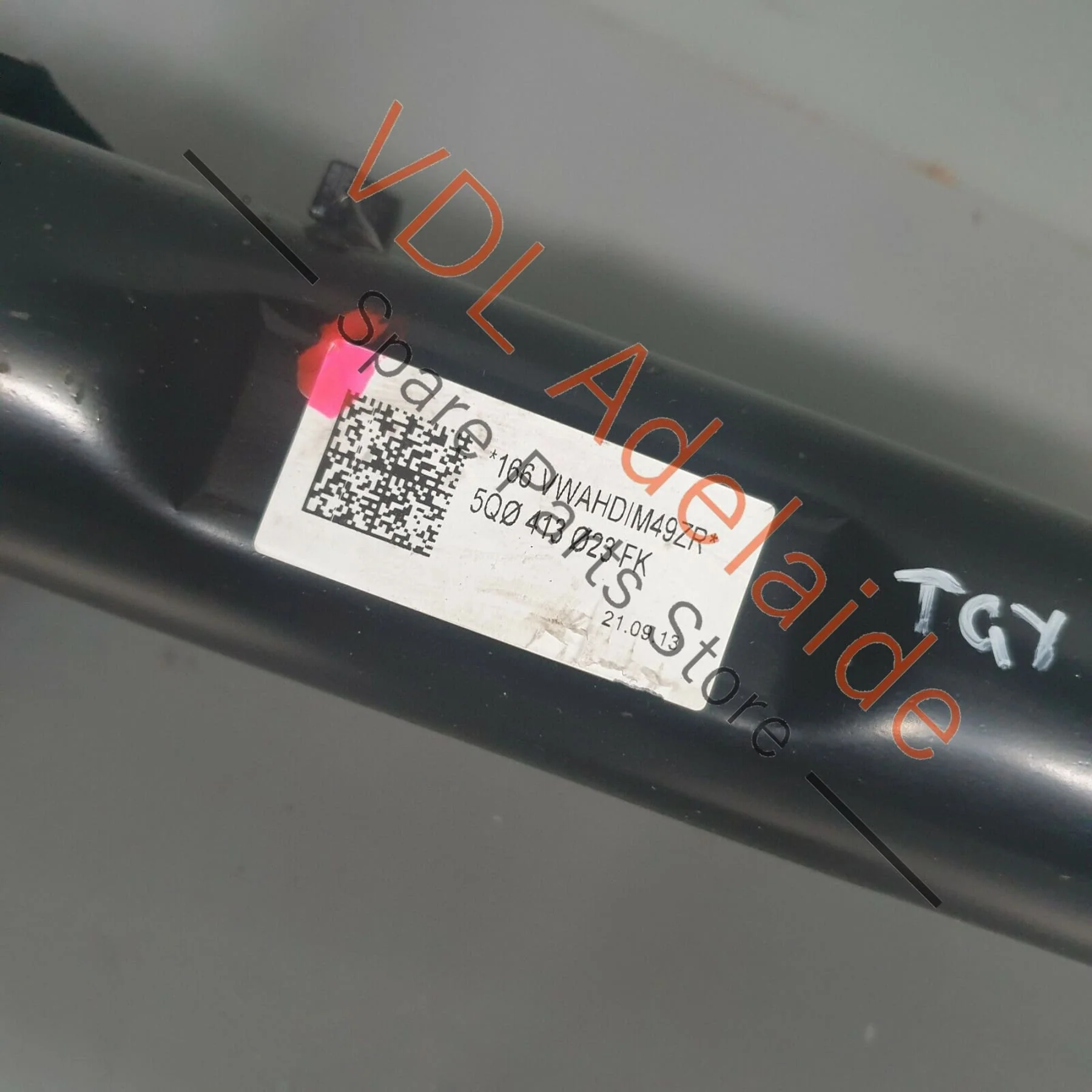 VW Golf MK7 Front Shock Absorber Strut Suits Left or Right 5Q0413023FK - Image 2