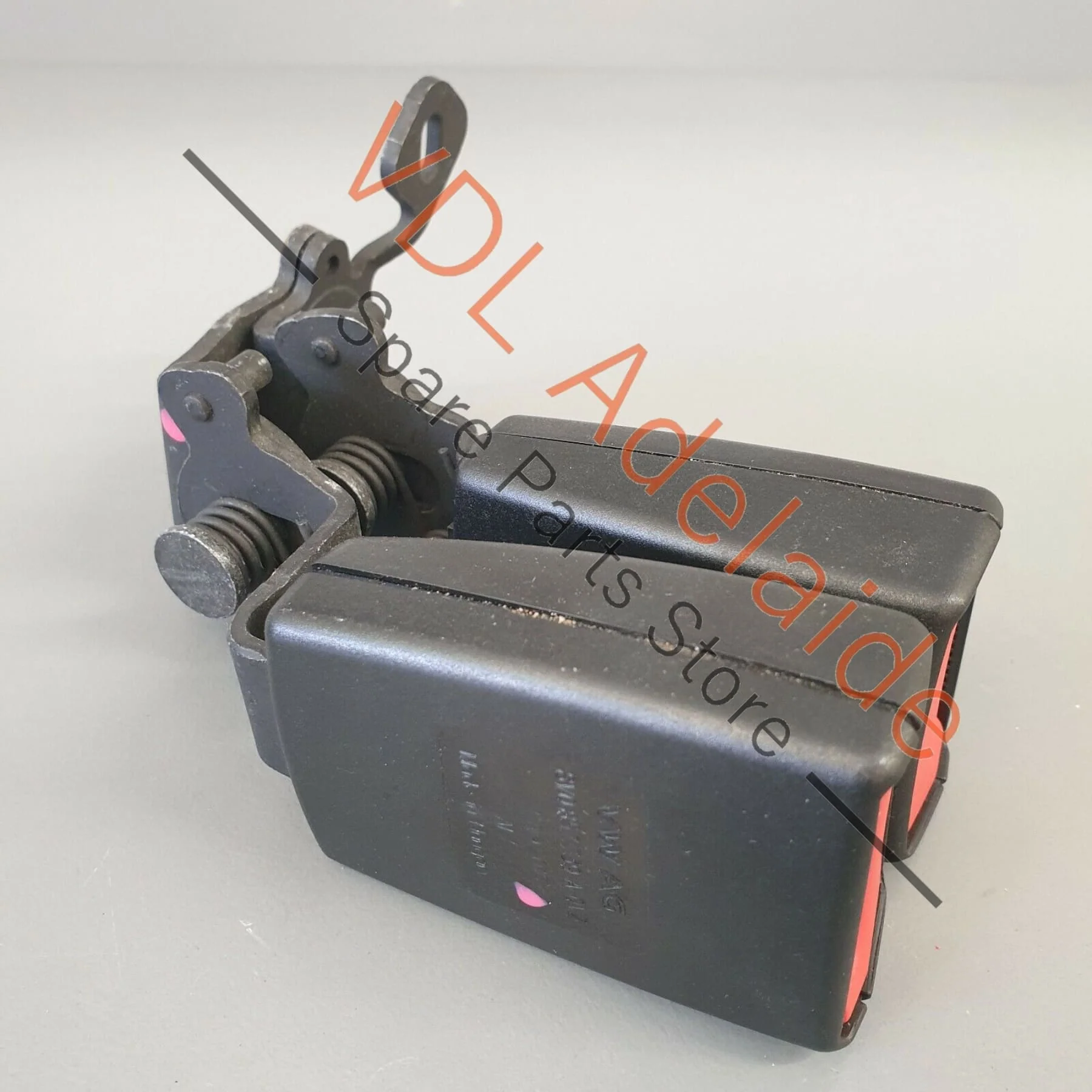 VW Golf MK7 Wagon Rear Double Seat Belt Clip Buckle Latch Catch Clasp 8V0857739 - Image 6