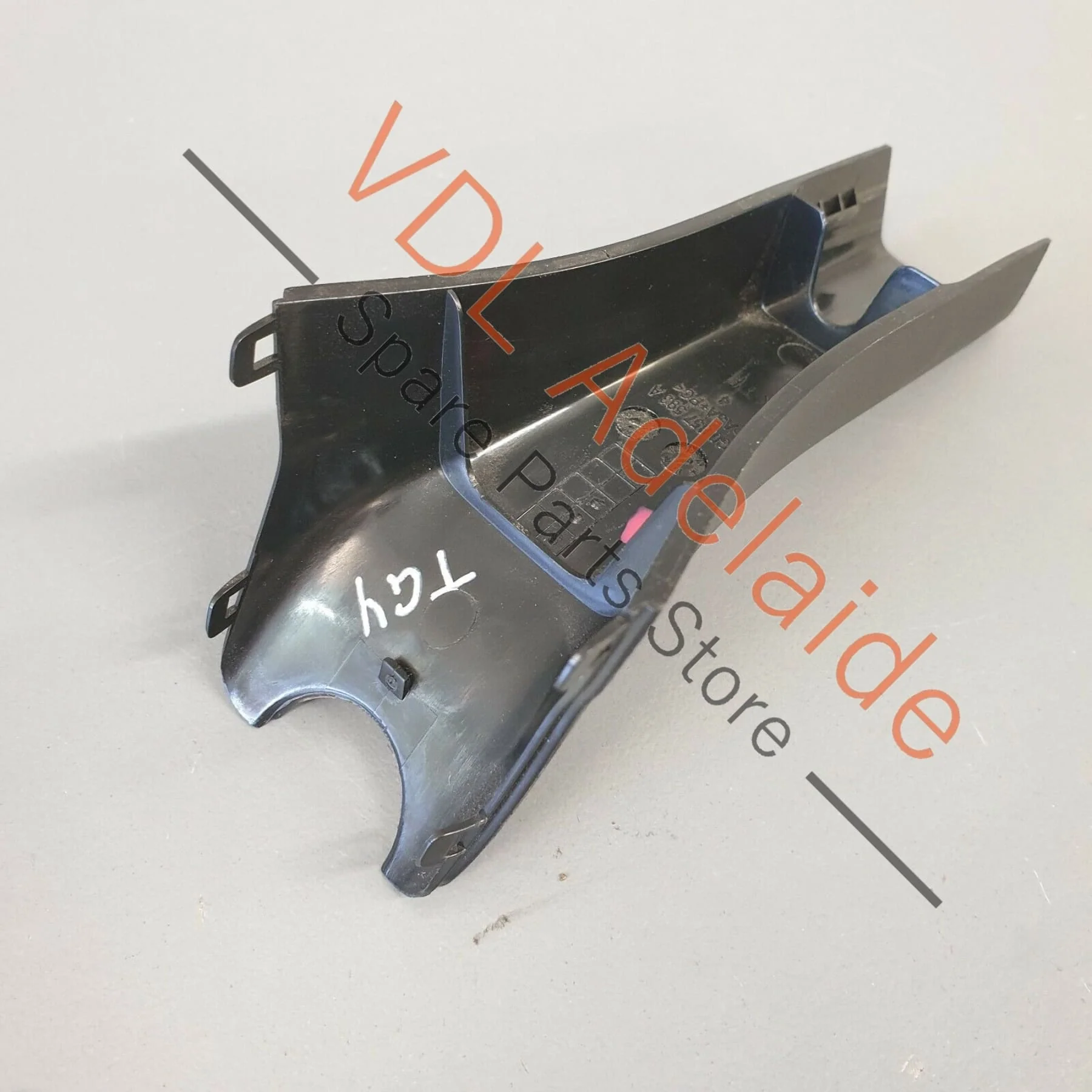 VW Golf MK7 Wagon Interior Rear View Mirror Surround Trim Cover Cap 5G0857593A - Image 5