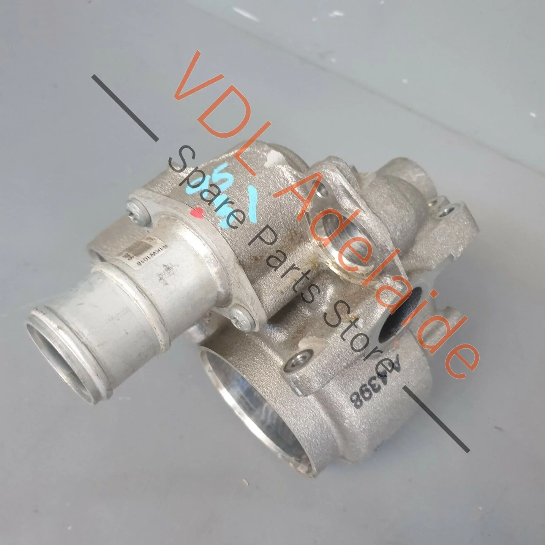 Porsche Macan 95B Petrol V6 Thermostat Housing for Coolant - Image 2
