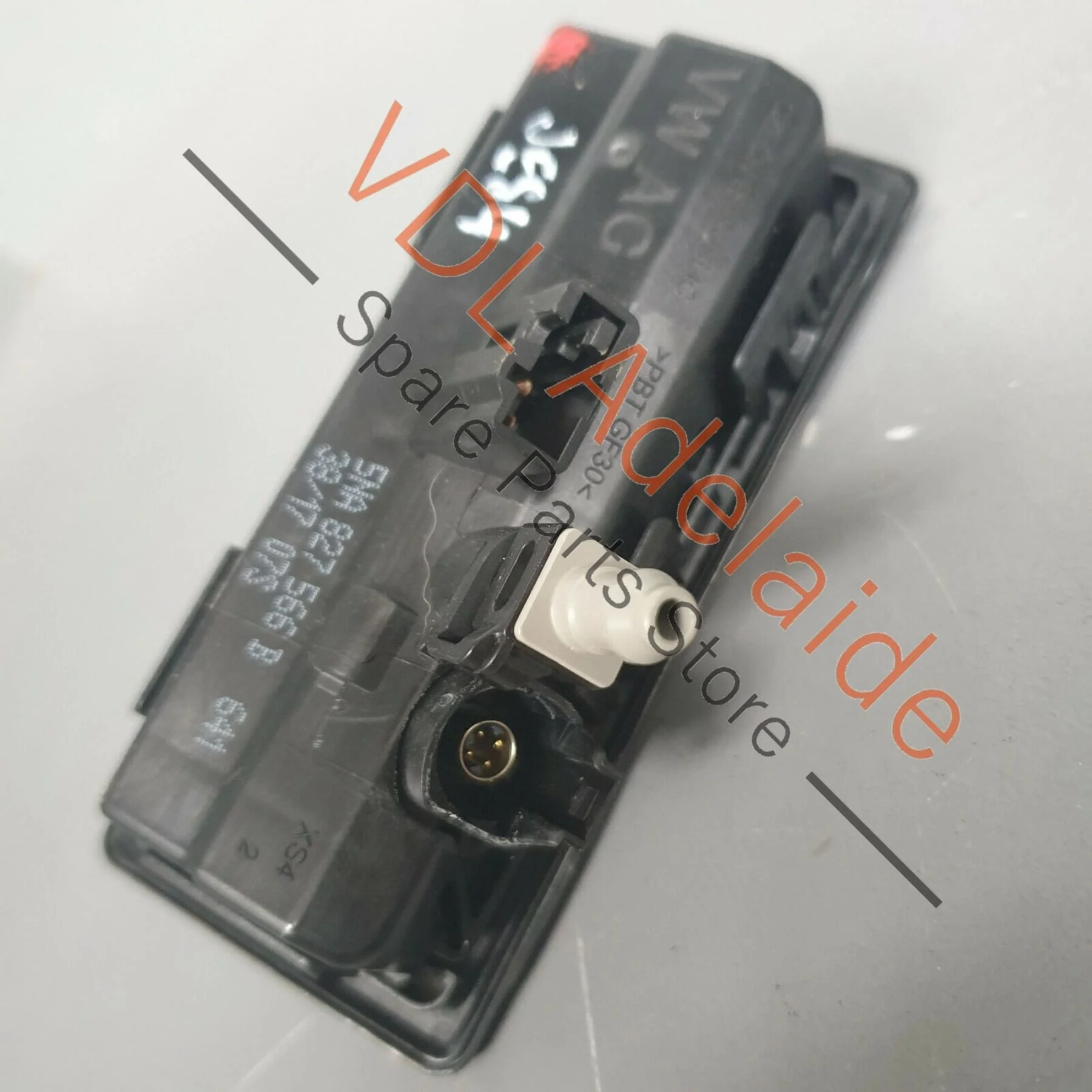 Genuine OEM VW Tiguan MQB Mk2 Reverse Camera for Rear Hatch Boot - Image 4