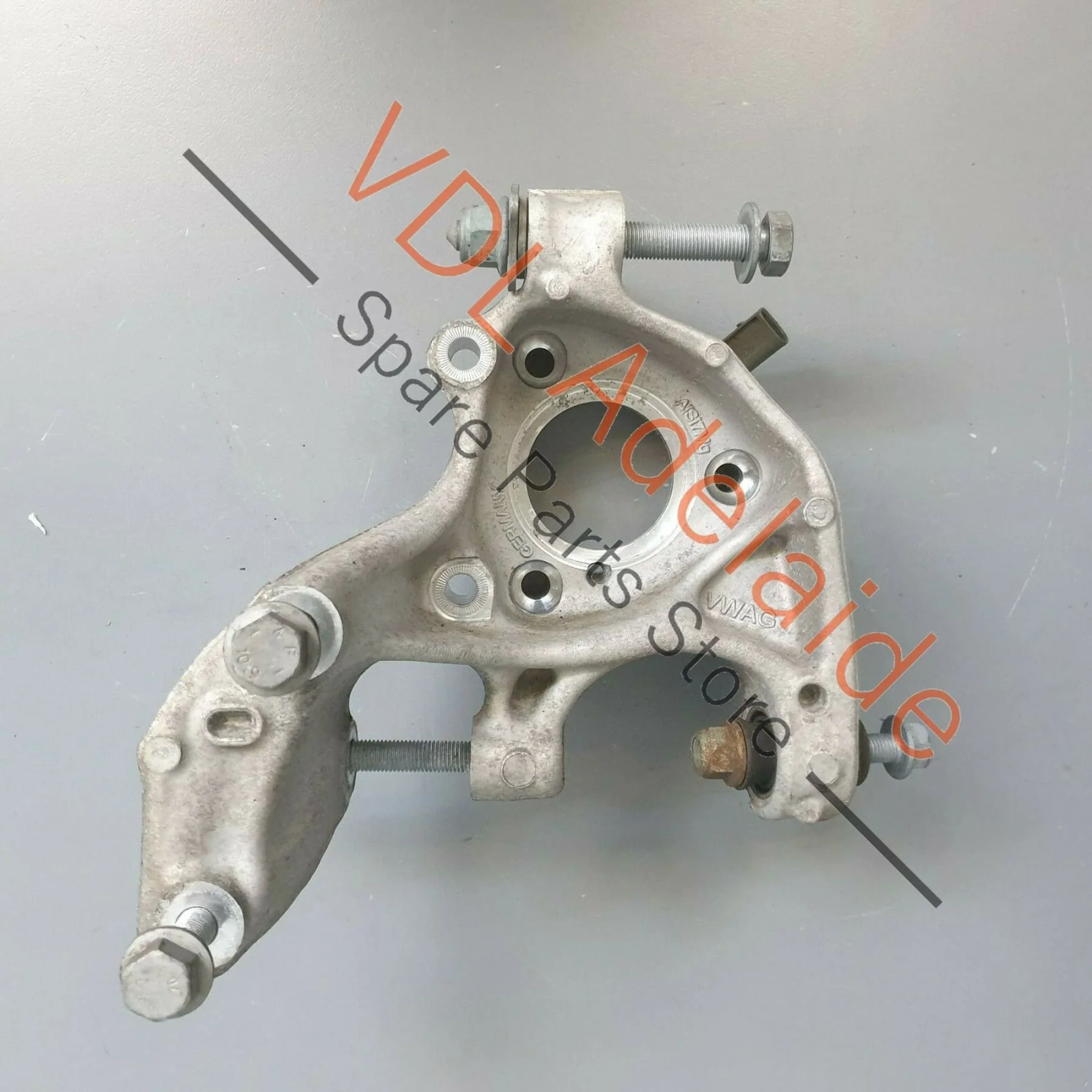 VW Tiguan MQB Mk2 Rear Right Wheel Bearing Housing Knuckle Suspension 5QF505436F - Image 2