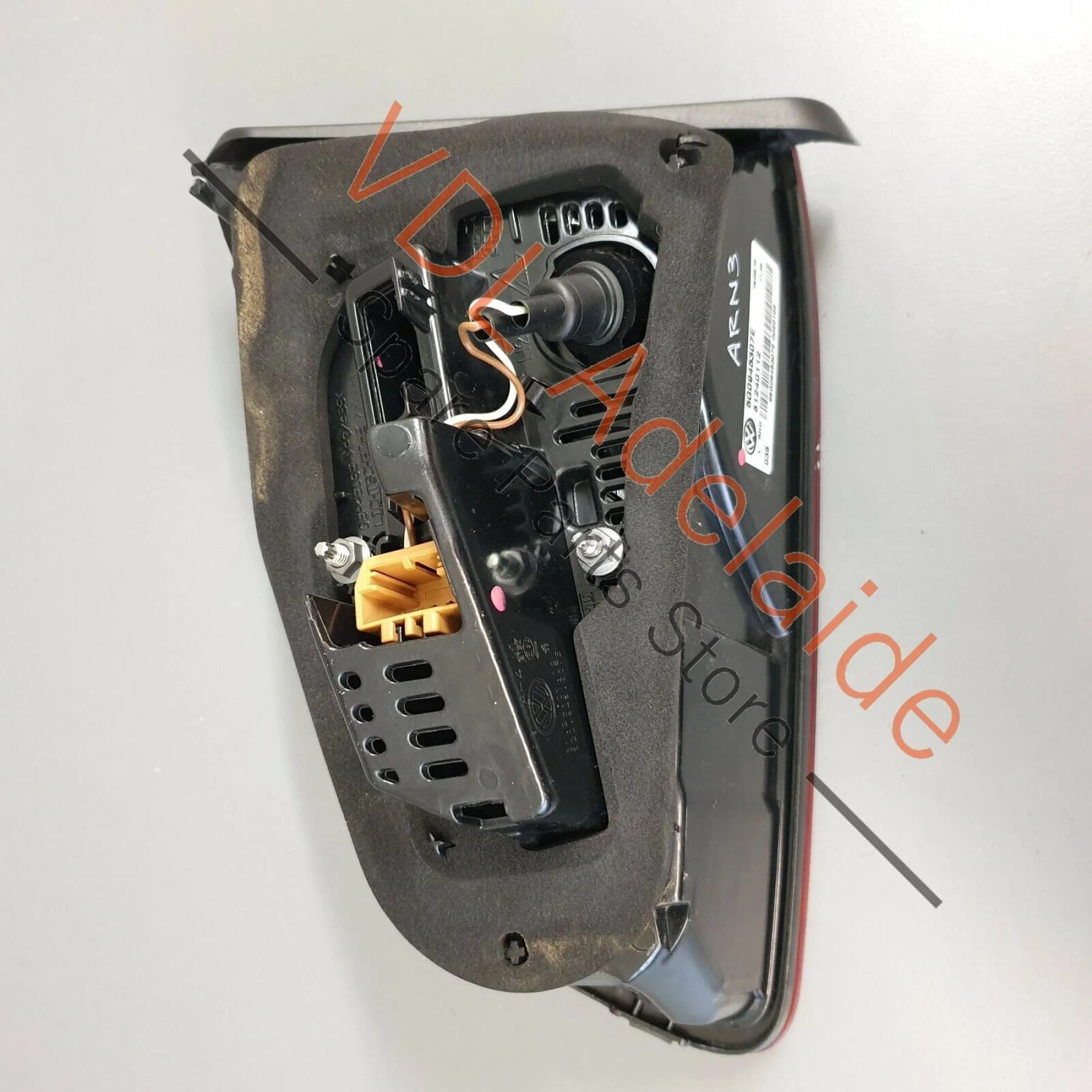 VW Golf R MK7 Genuine OEM Left Side Inner LED Tinted Tail Light 5G0945307E - Image 6