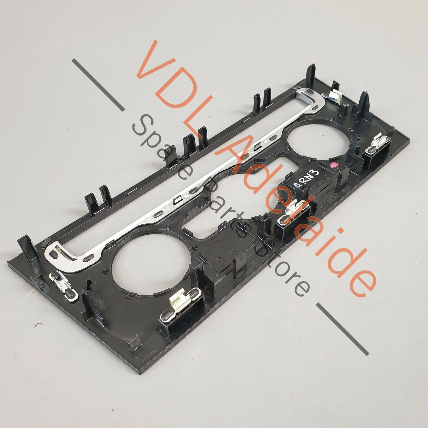 VW Golf R MK7 Interior Dash Trim for Fresh Air & Heater Controls Black 5G2863042 - Image 5