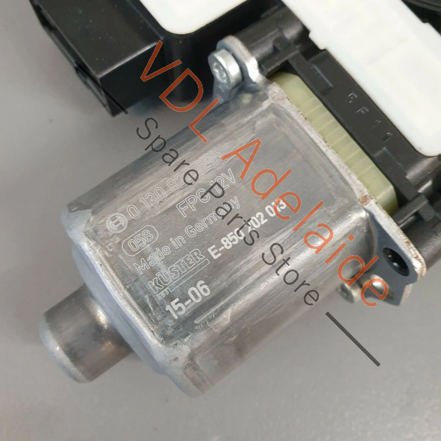 VW Golf R MK7 Rear Left Window Regulator Motor - Image 5