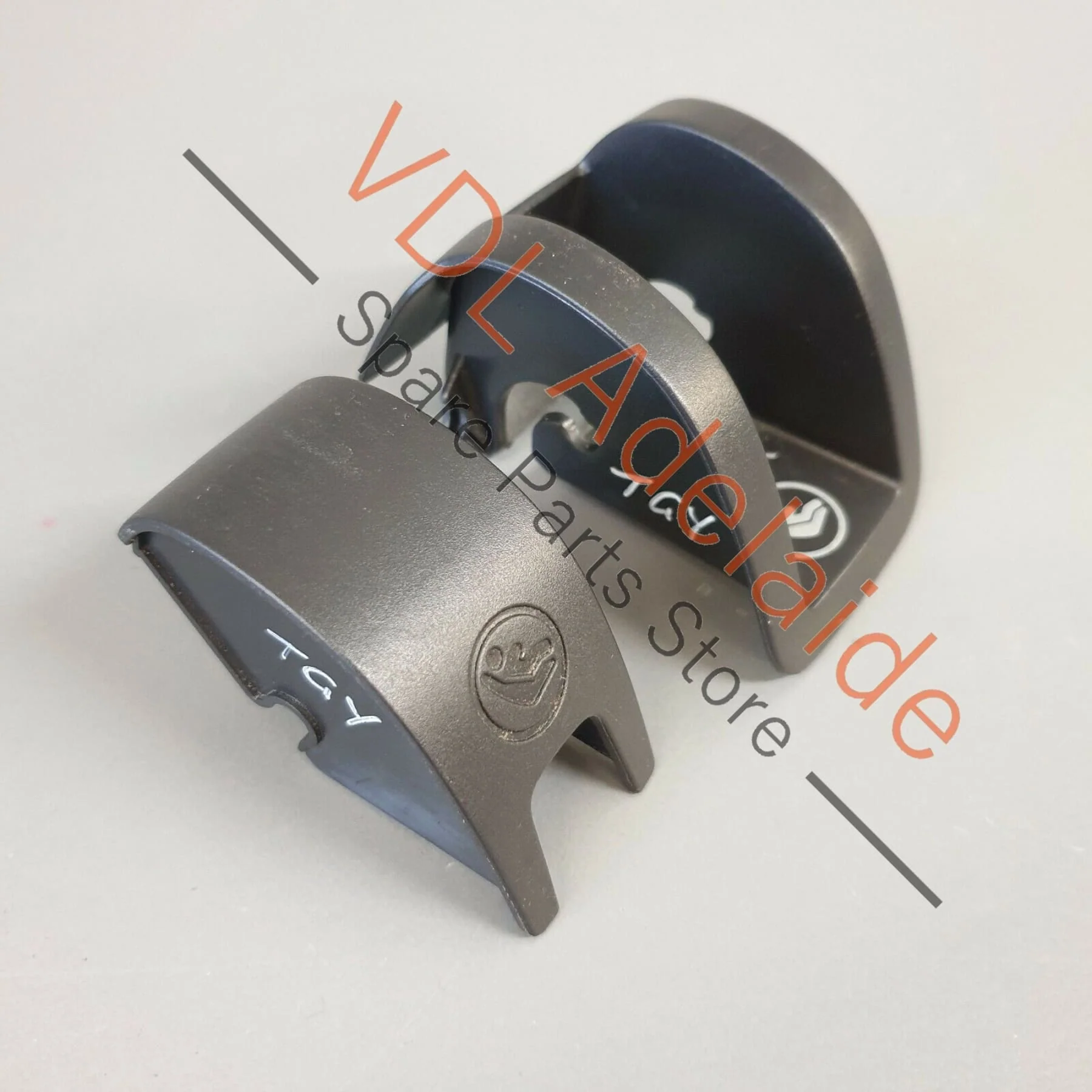 VW Golf MK7 Isofix Guide Sleeve Base and Cover Titan Black 5G0887233C 5G0887187 - Image 5