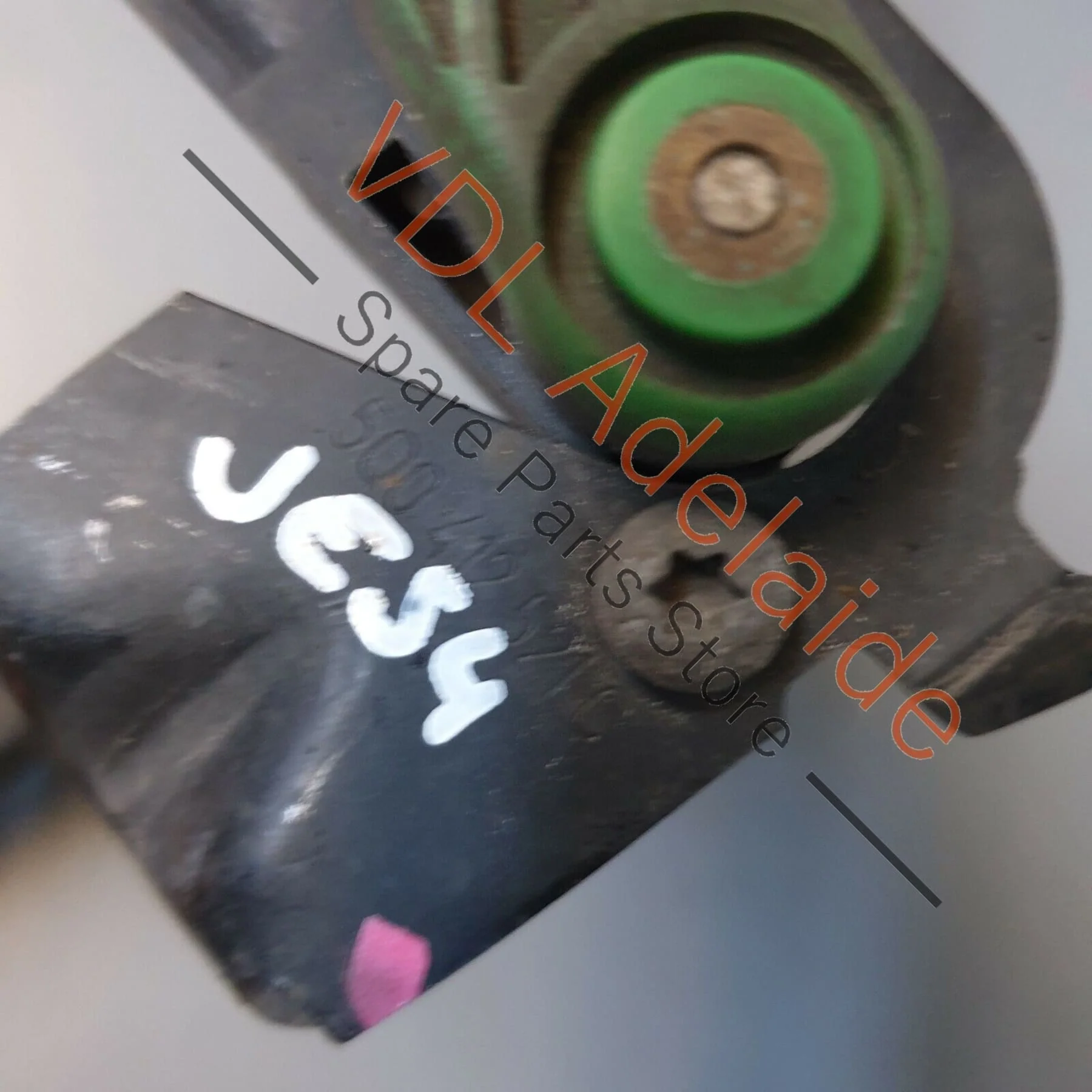 VW Tiguan MQB Mk2 Front Left Suspension Level Sensor With Poles 5Q0412521C - Image 6