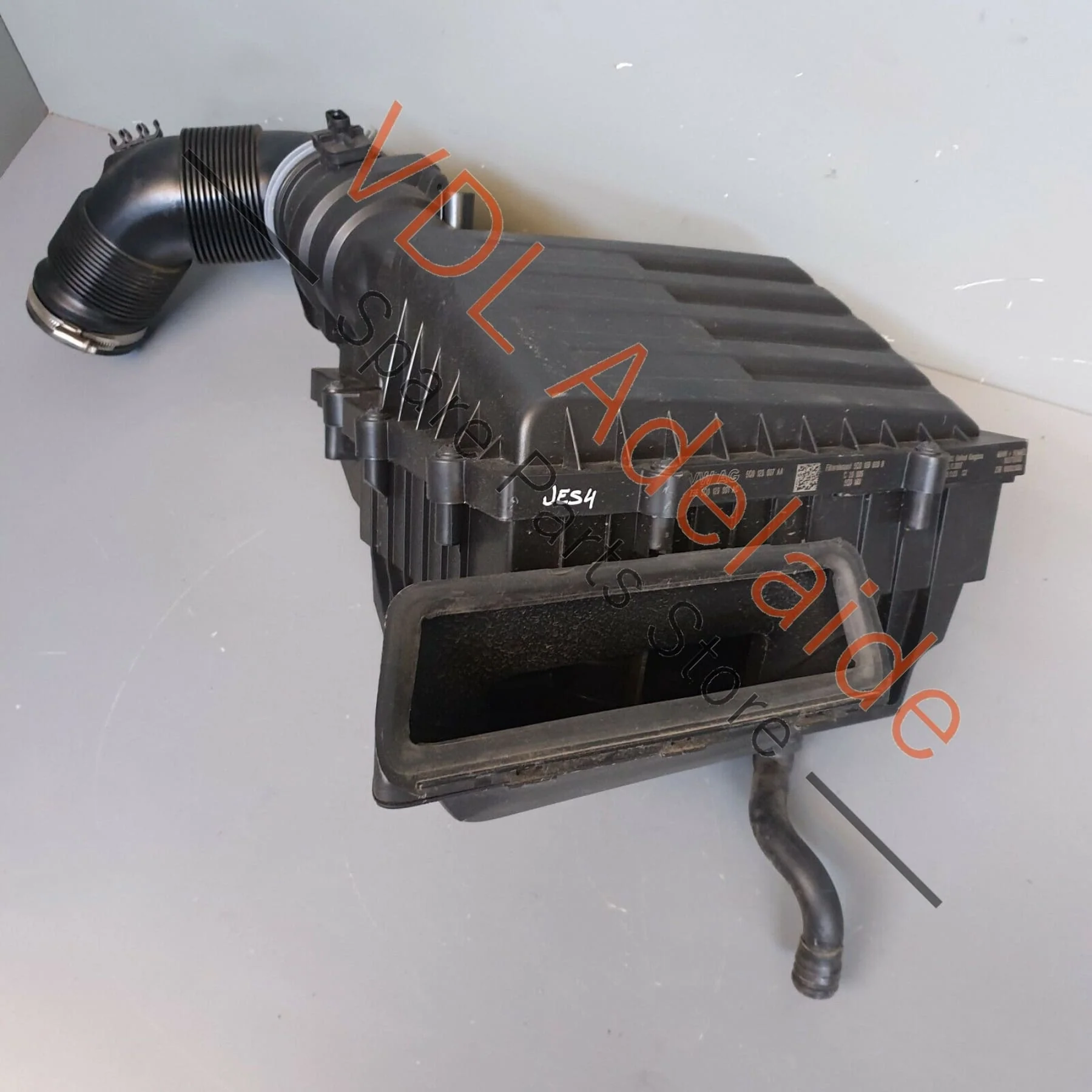 VW Tiguan MQB Mk2 1.6 2.0L Diesel Air Filter Box Assembly with Air Mass Meter - Image 4